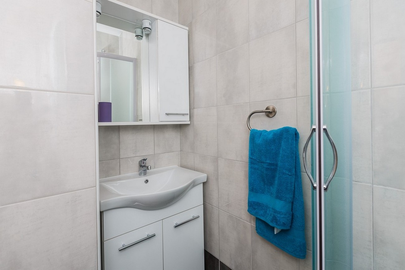 Two bedroom apartment with terrace and sea view Mastrinka, Čiovo  A-b