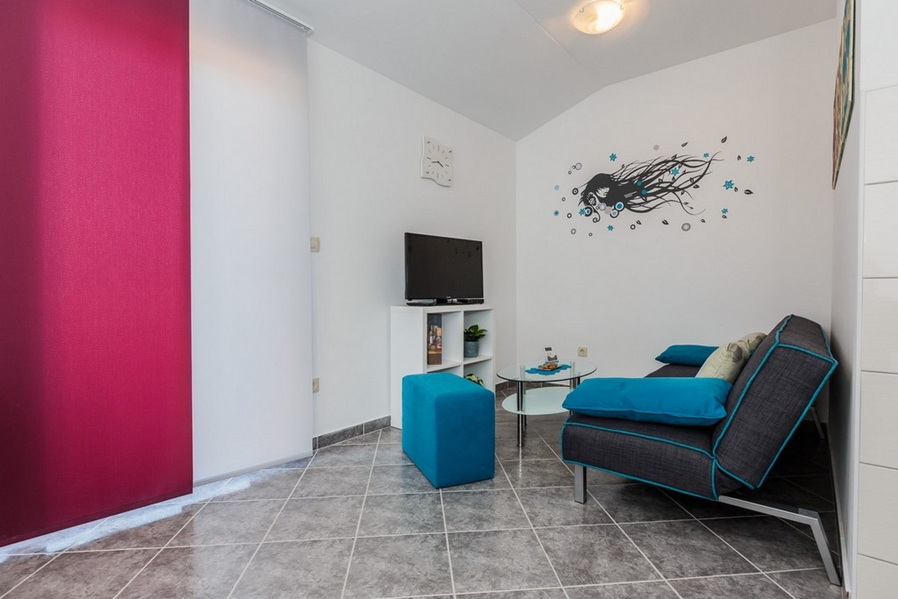 Two bedroom apartment with terrace and sea view Mastrinka, Čiovo  A-b