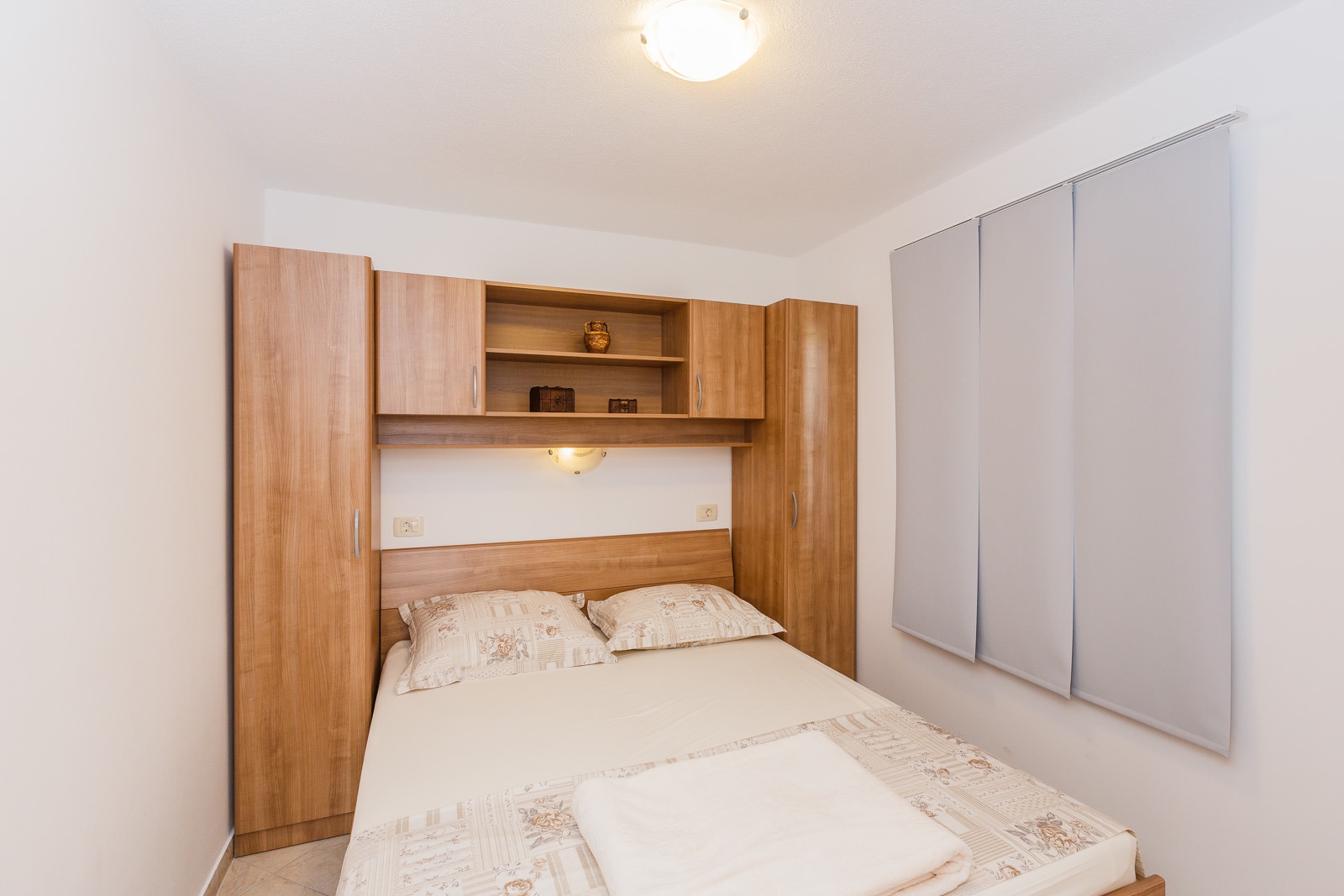 Two bedroom apartment with terrace Mastrinka, Čiovo  A-c