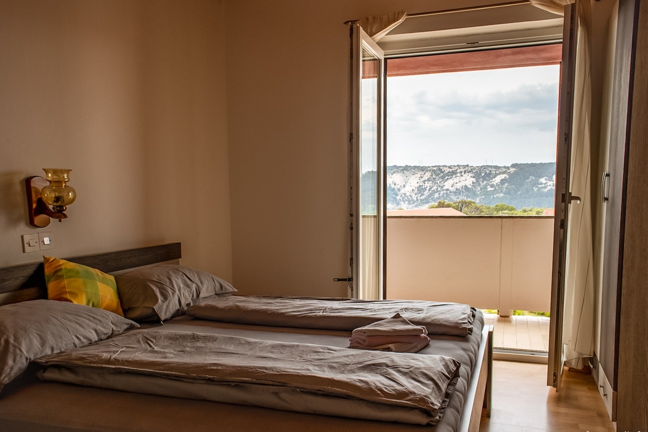 Two bedroom apartment with balcony and sea view Lopar, Rab  A-a