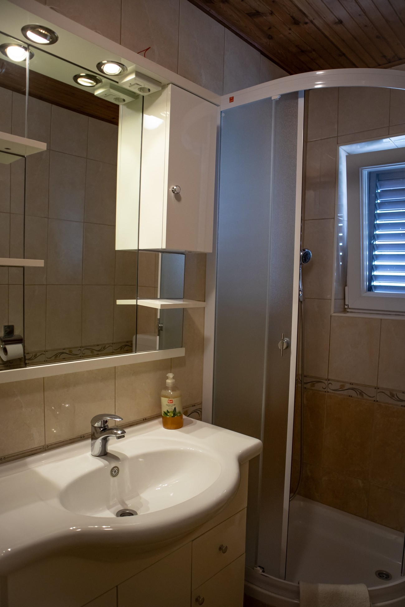 Two bedroom apartment with balcony Lopar, Rab  A-b