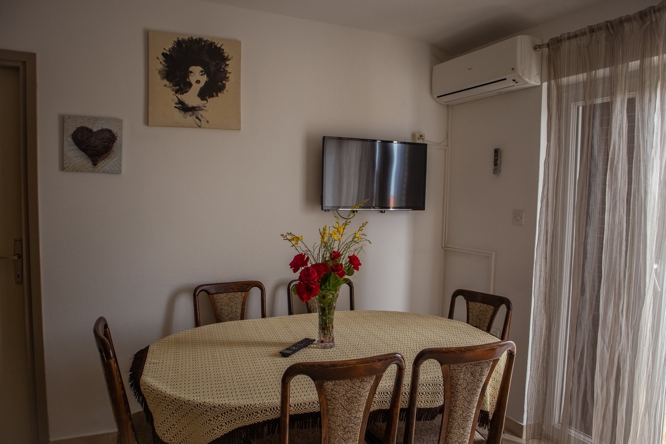 Two bedroom apartment with balcony Lopar, Rab  A-b