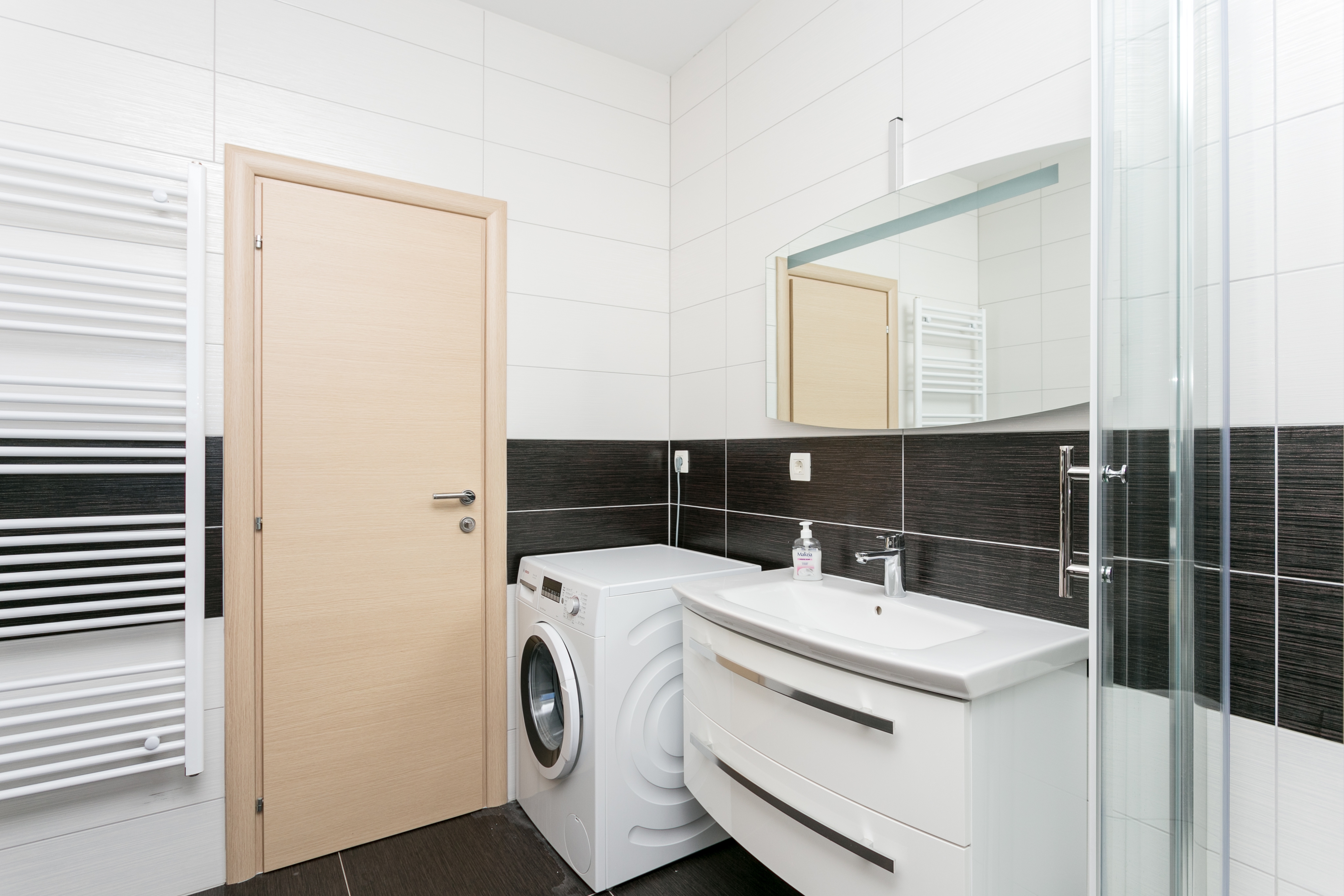 Two bedroom apartment with terrace and sea view Kaštel Lukšić, Kaštela  A-a
