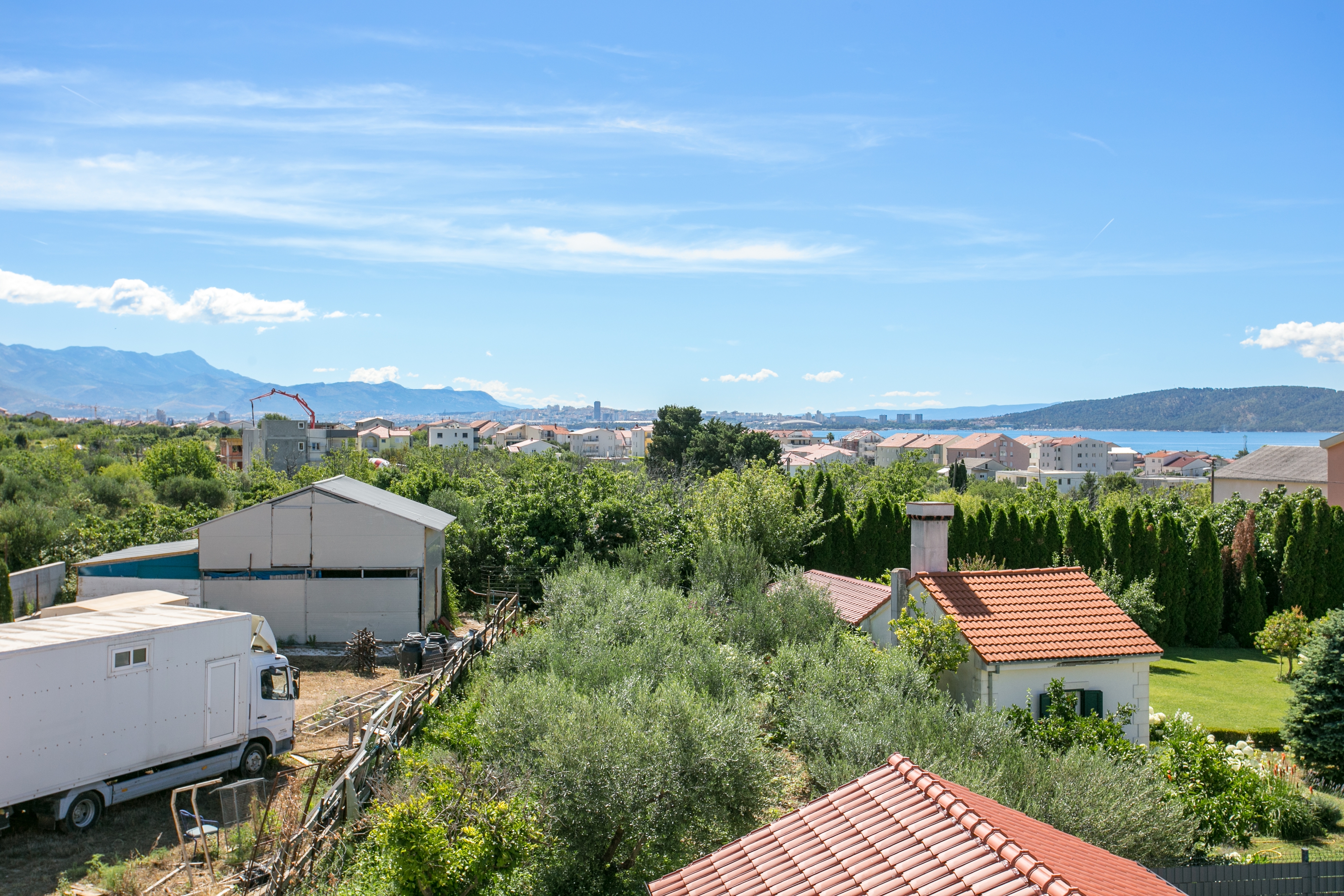 Two bedroom apartment with terrace and sea view Kaštel Lukšić, Kaštela  A-b