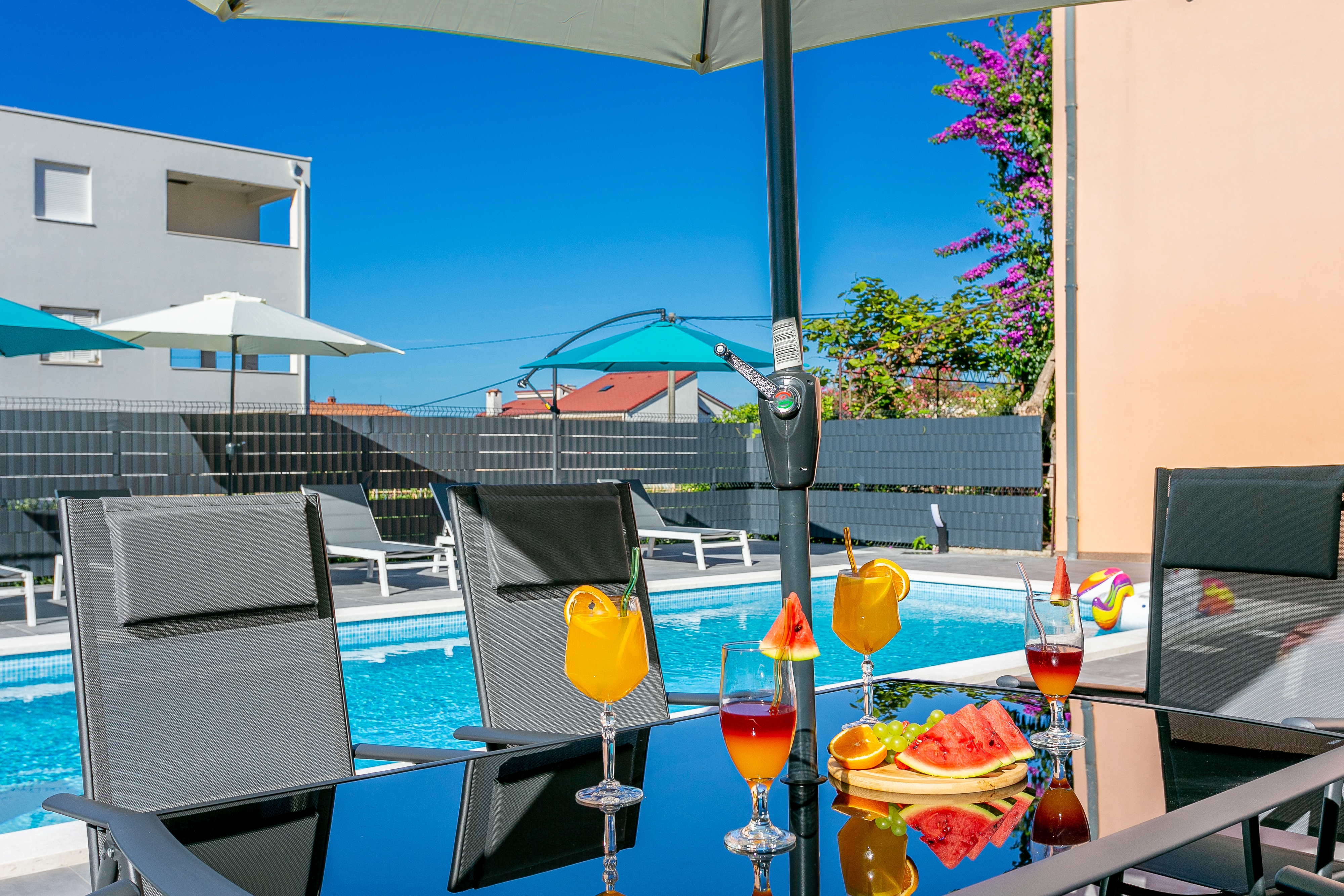 Two bedroom apartment with terrace and sea view Kaštel Lukšić, Kaštela (A-22983-b) Two bedroom apartment with terrace and sea view Kaštel Lukšić, Kaštela (A-22983-b)