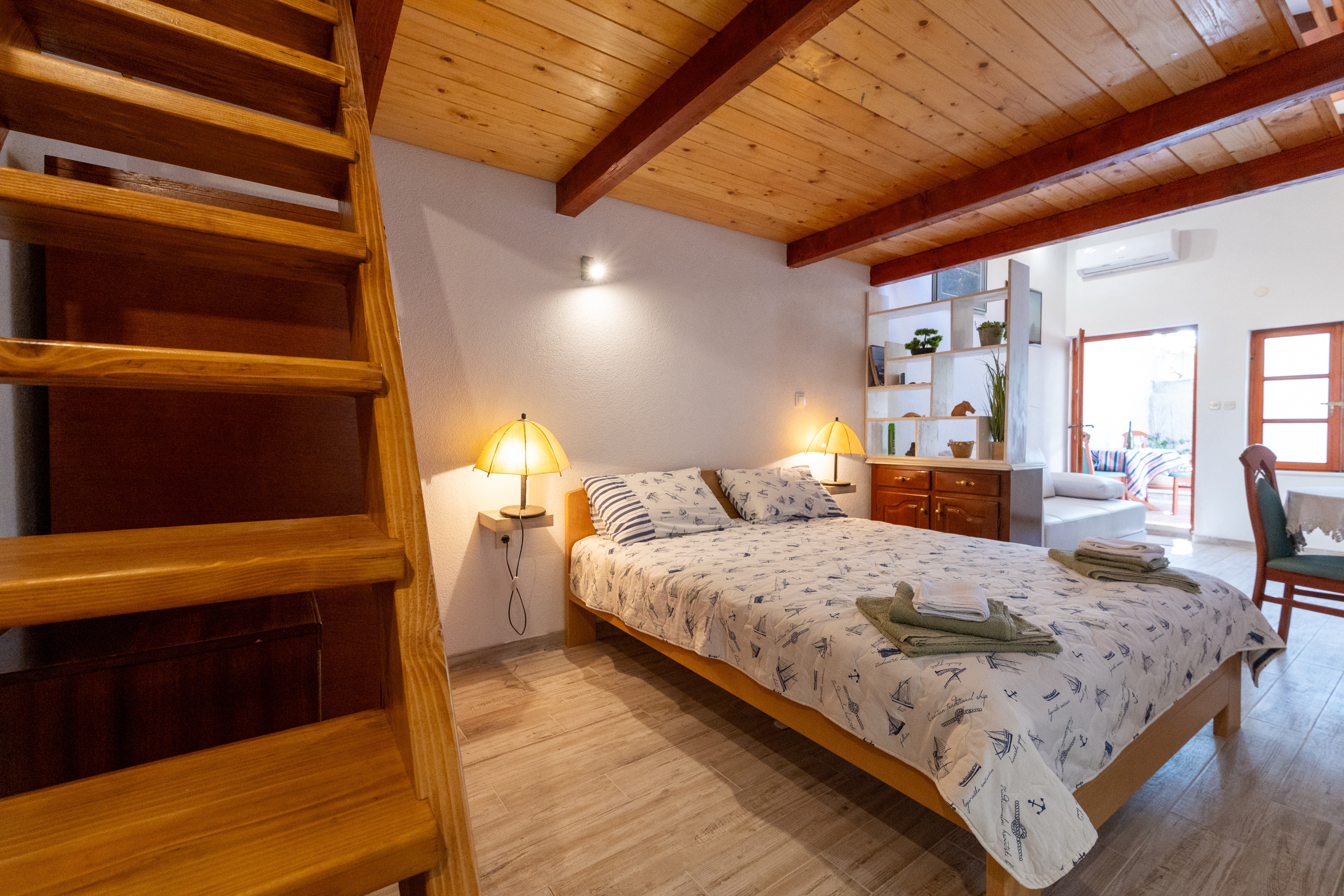 Studio flat with terrace Stari Grad, Hvar (AS-22986-a)