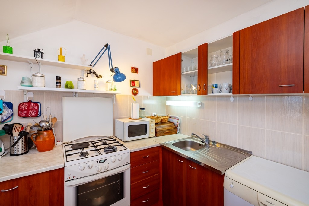Three bedroom apartment with terrace and sea view Rovanjska, Paklenica  A-a