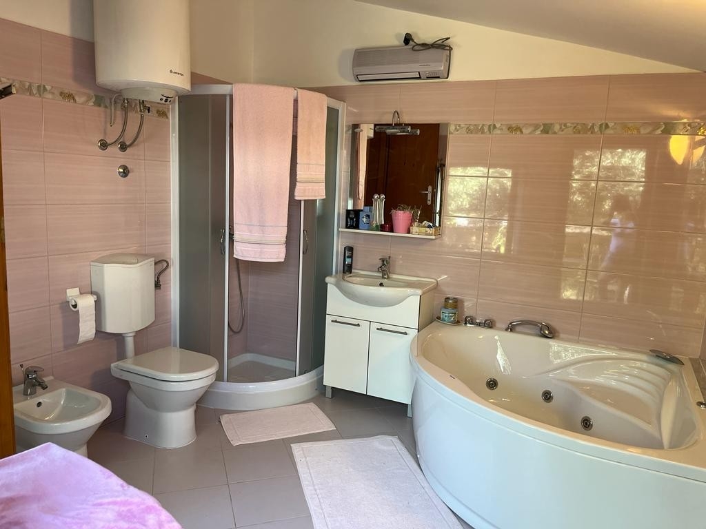 Two bedroom apartment with terrace Štinjan, Pula  A-a