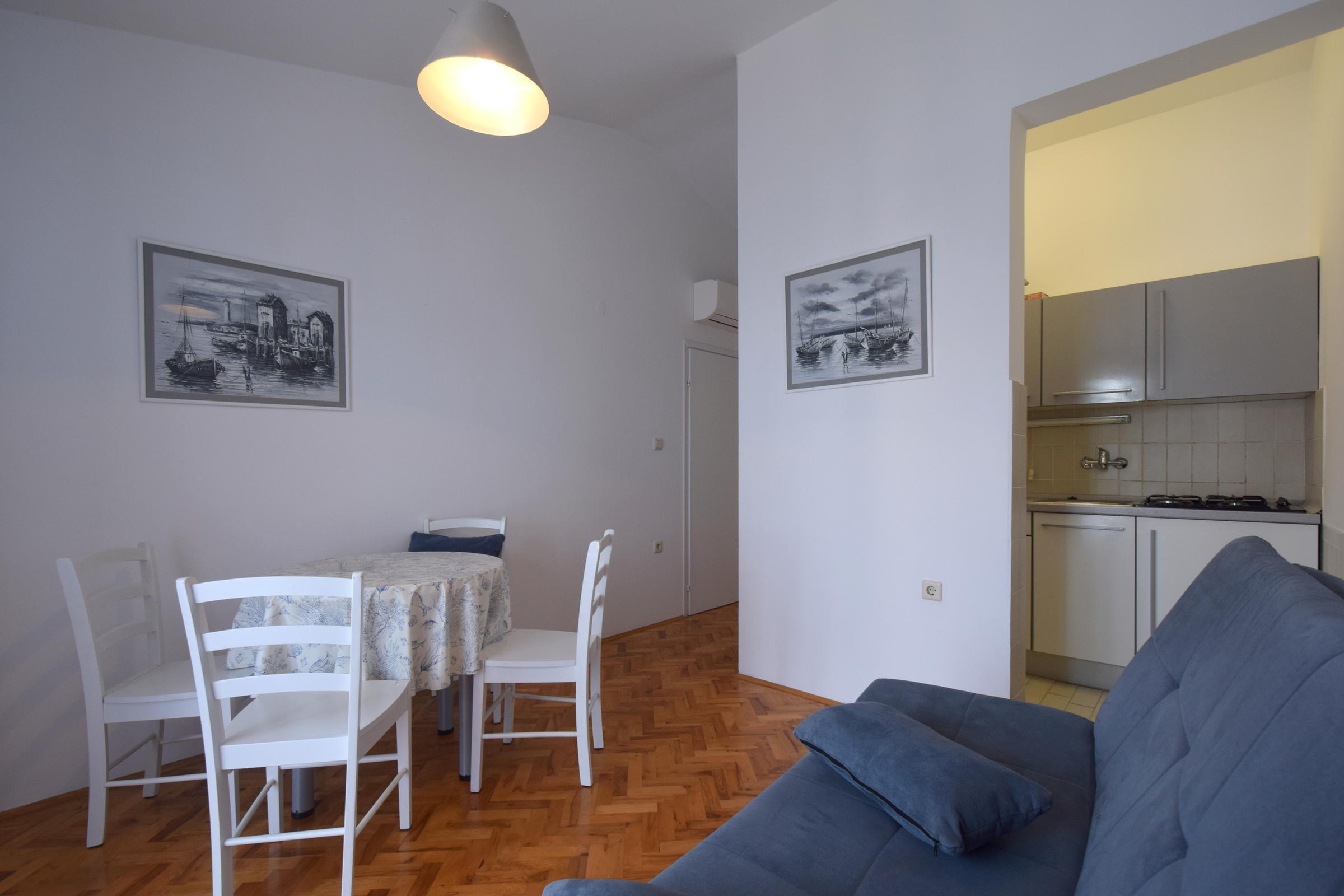 One bedroom apartment with balcony Malinska, Krk  A-c