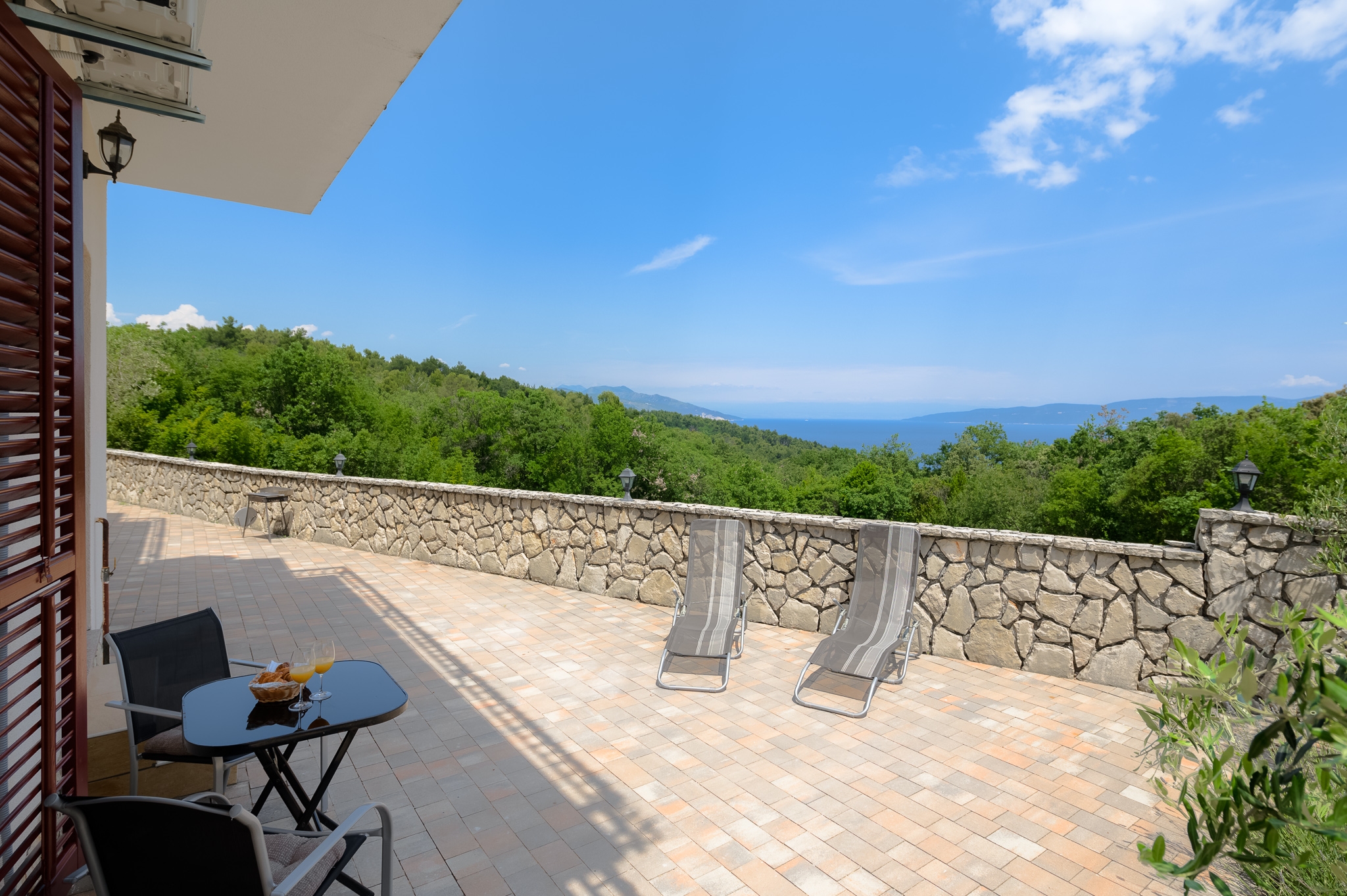 Studio flat with terrace and sea view Drenje, Labin (AS-23001-a)