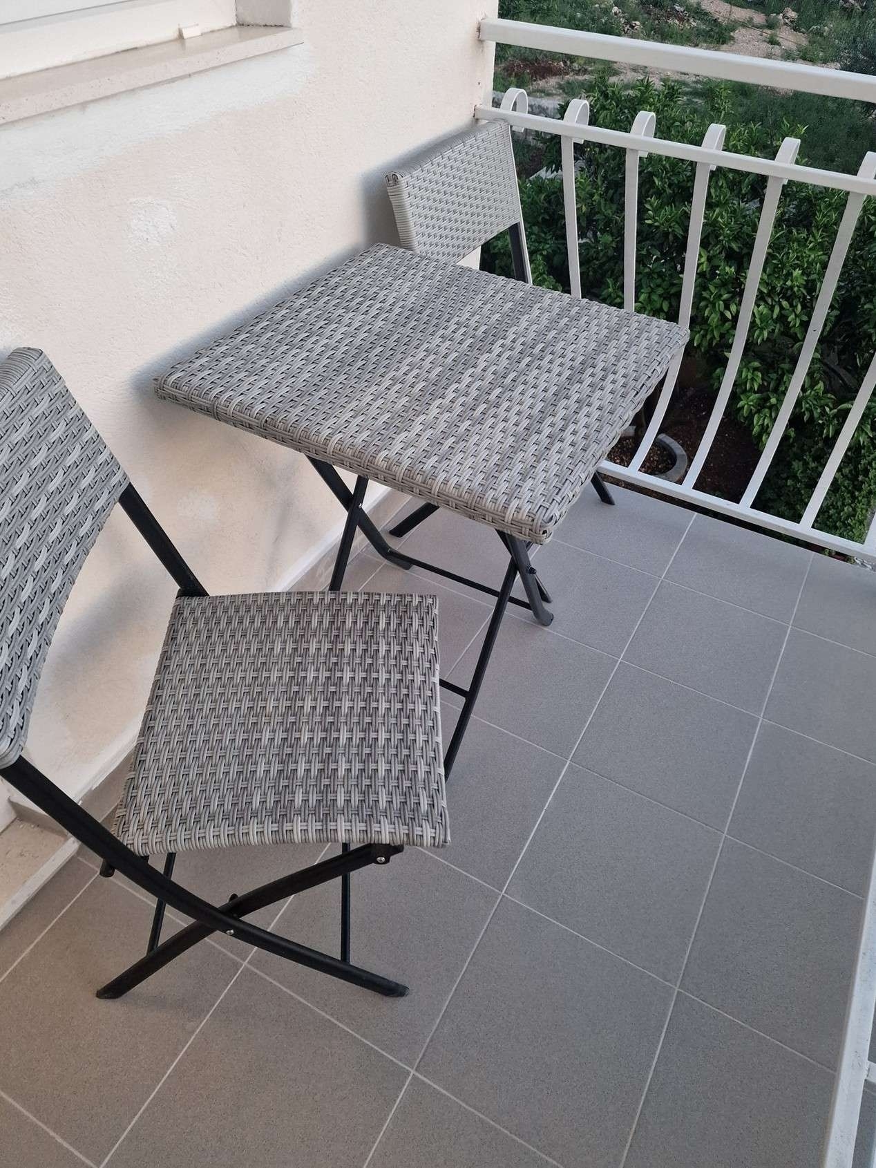 Four bedroom apartment with balcony and sea view Okrug Gornji, Čiovo  A-a