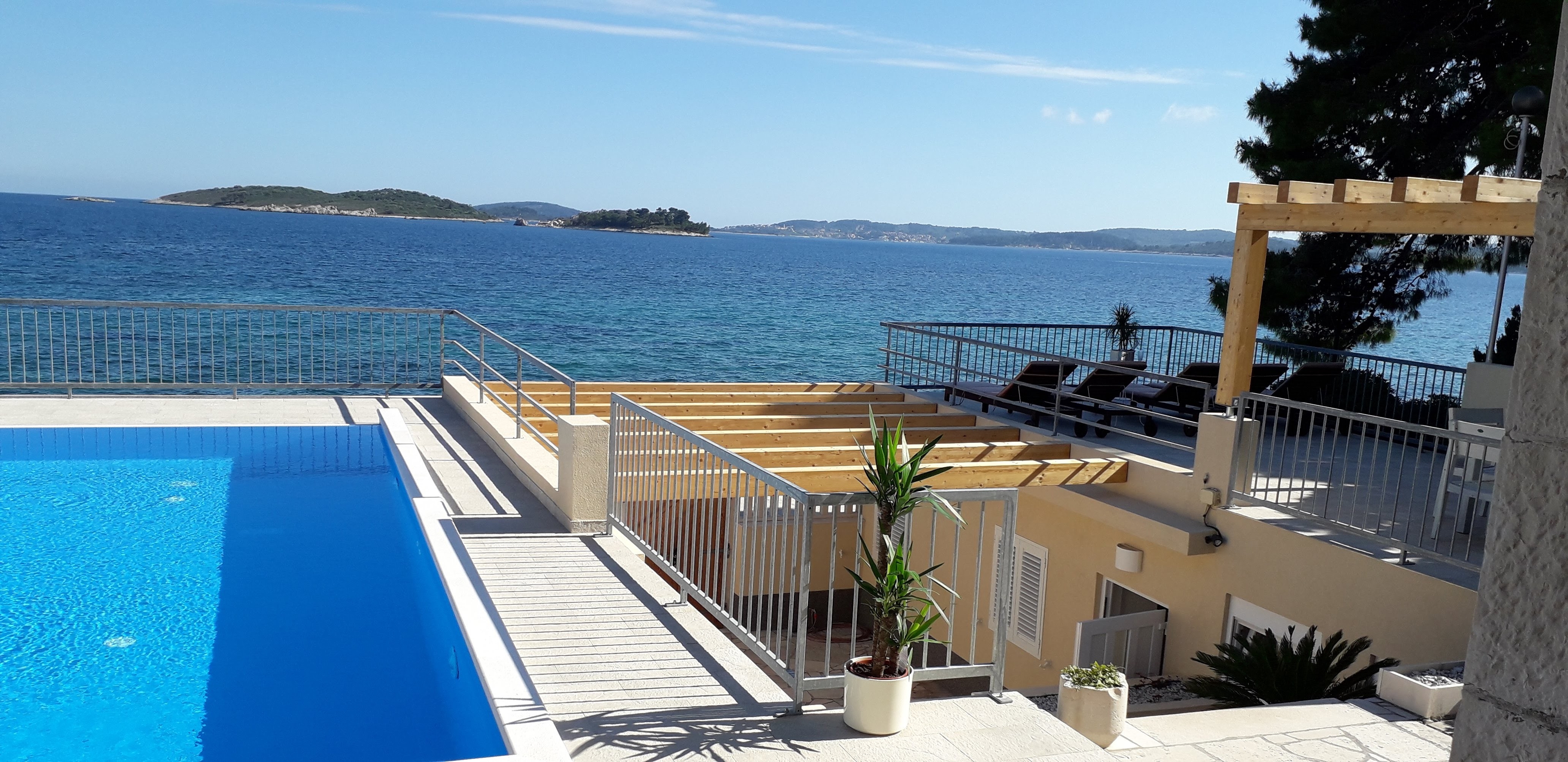 Štirisobna hiša ob morju Orebič, Pelješac  K