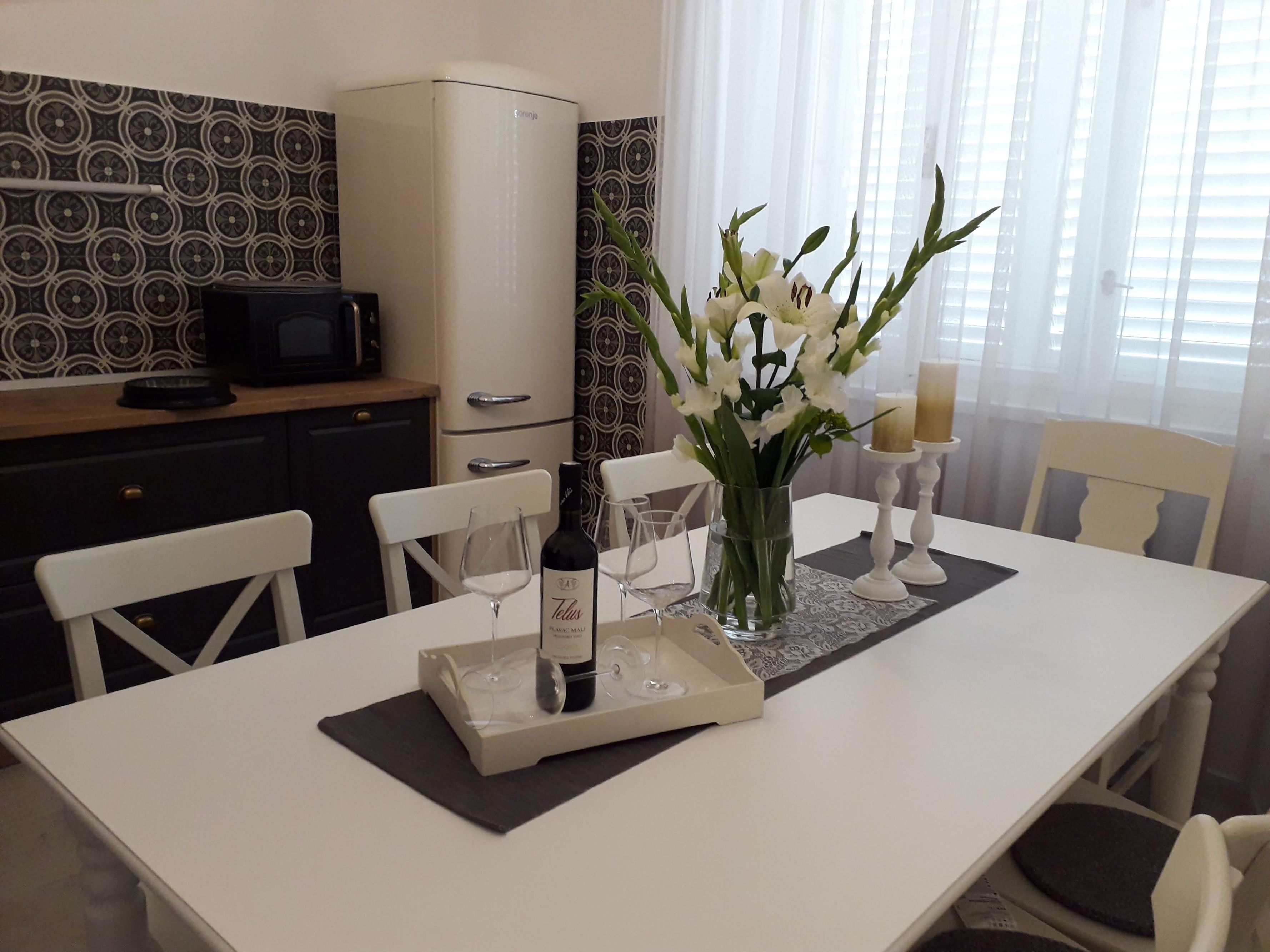 Four bedroom house near beach Orebić, Pelješac  K