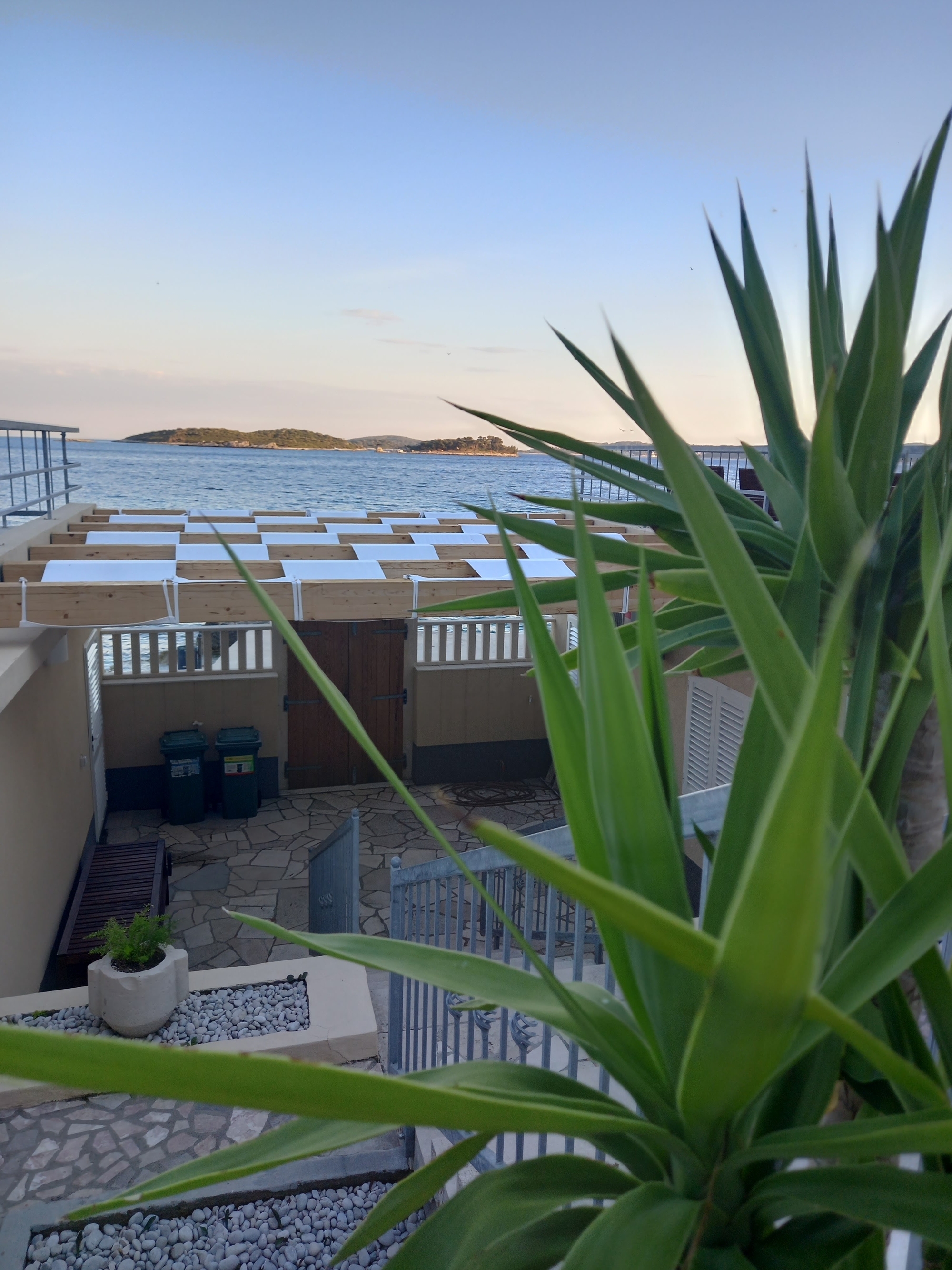 Four bedroom house near beach Orebić, Pelješac  K