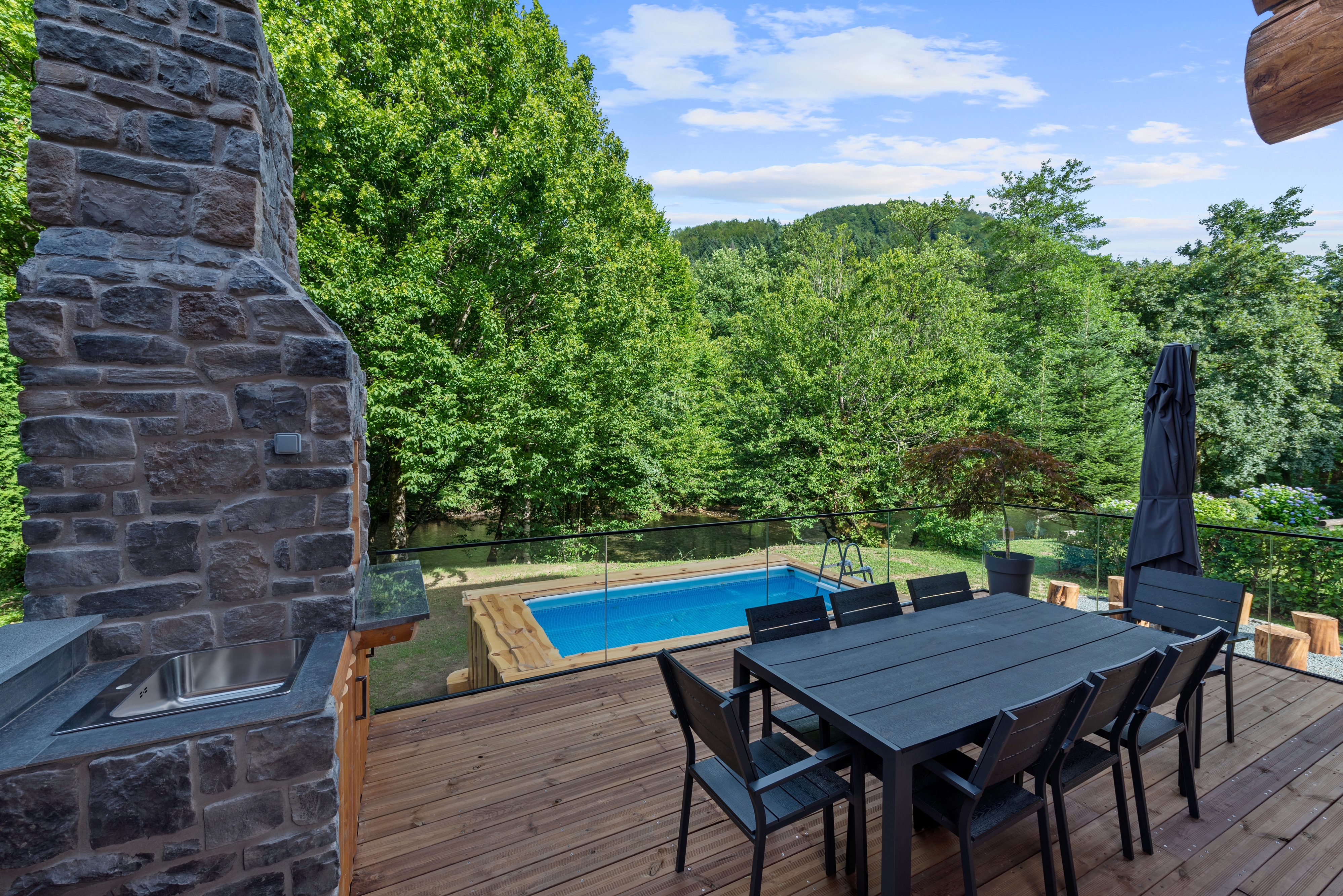 Three bedroom house with terrace Brod na Kupi, Gorski kotar  K