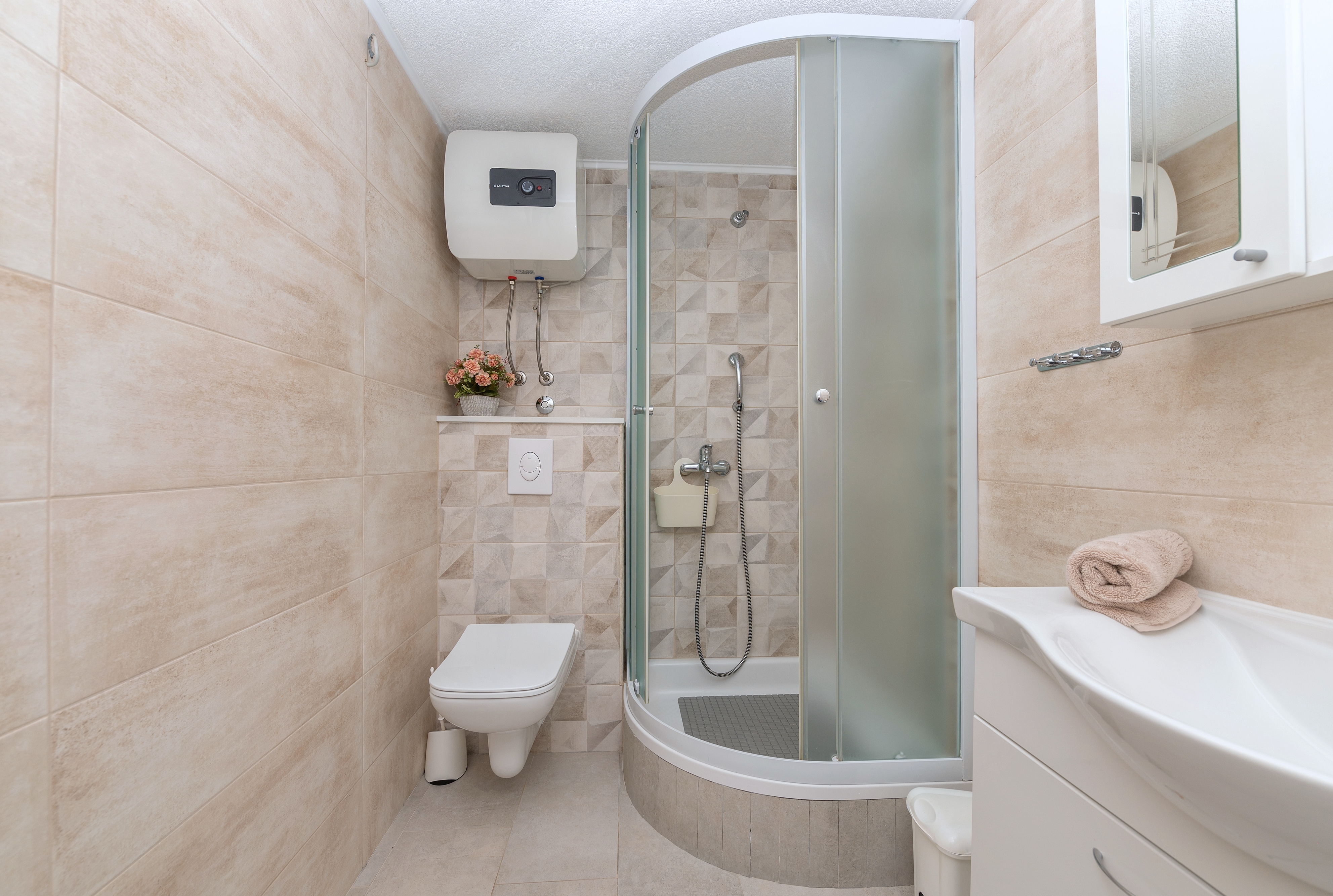 One bedroom apartment with terrace and sea view Makarska  A-b
