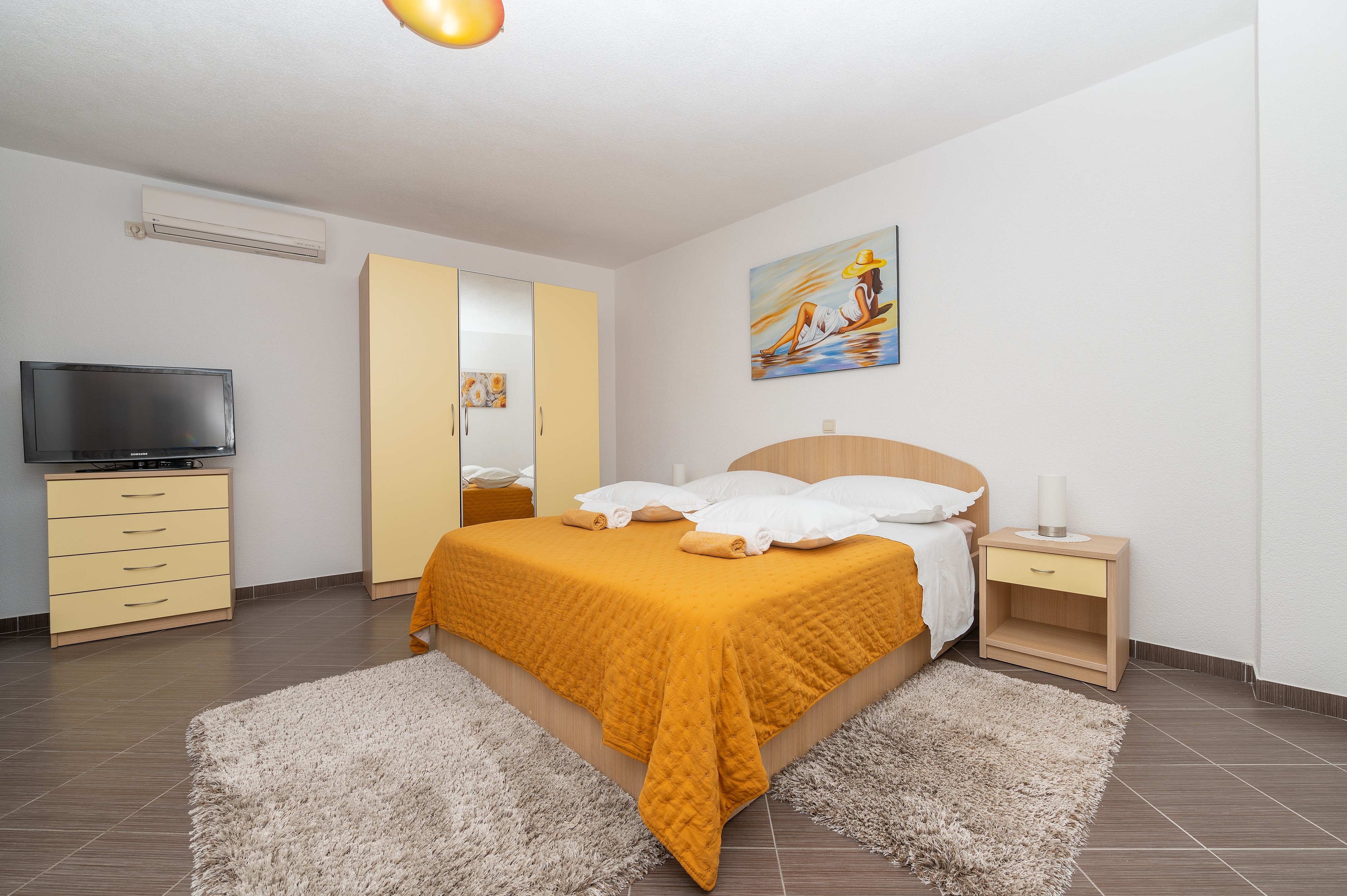 One bedroom apartment with terrace and sea view Makarska  A-b