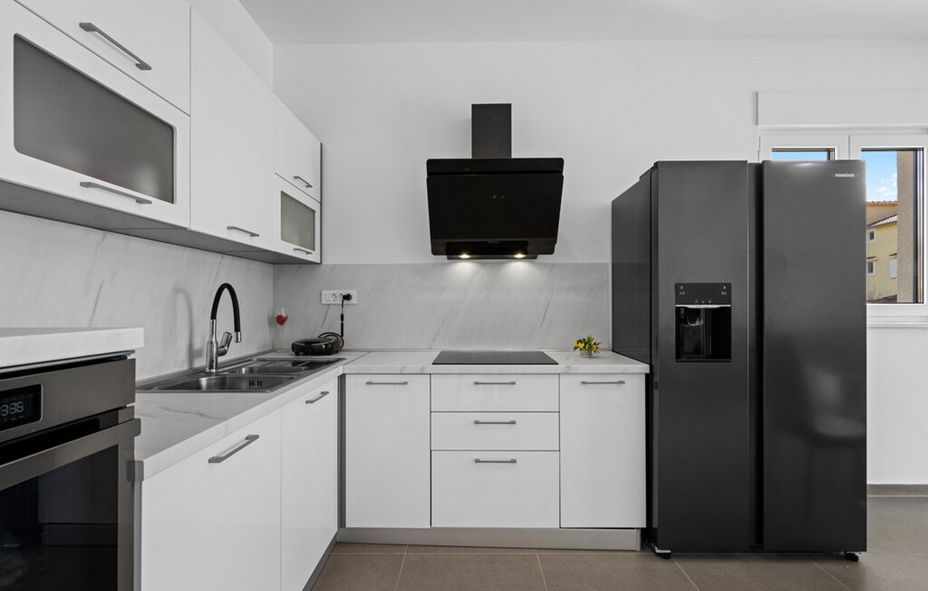 Three bedroom house with terrace Vodice  K