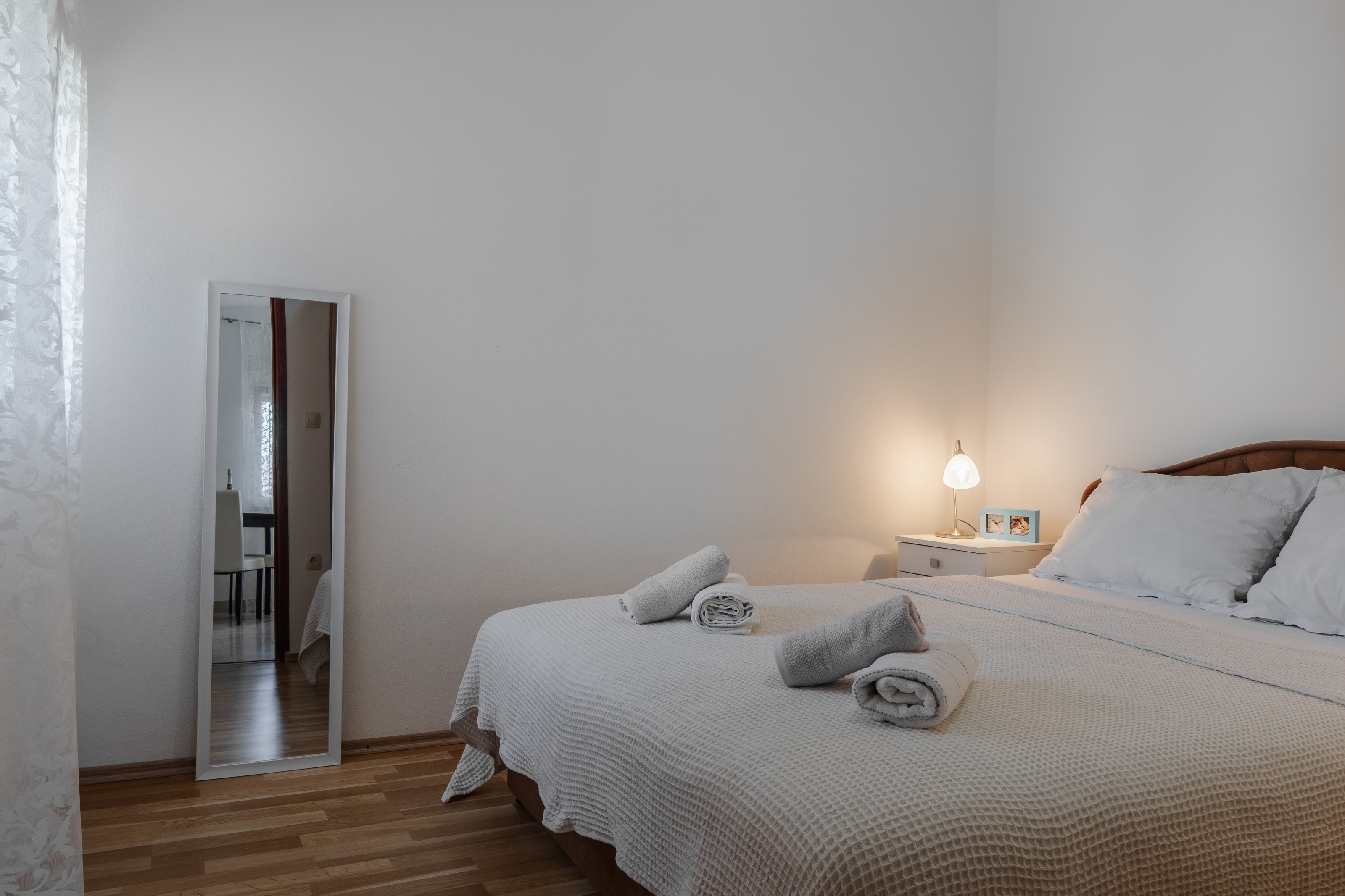 One bedroom apartment with air-conditioning Vir  A-a