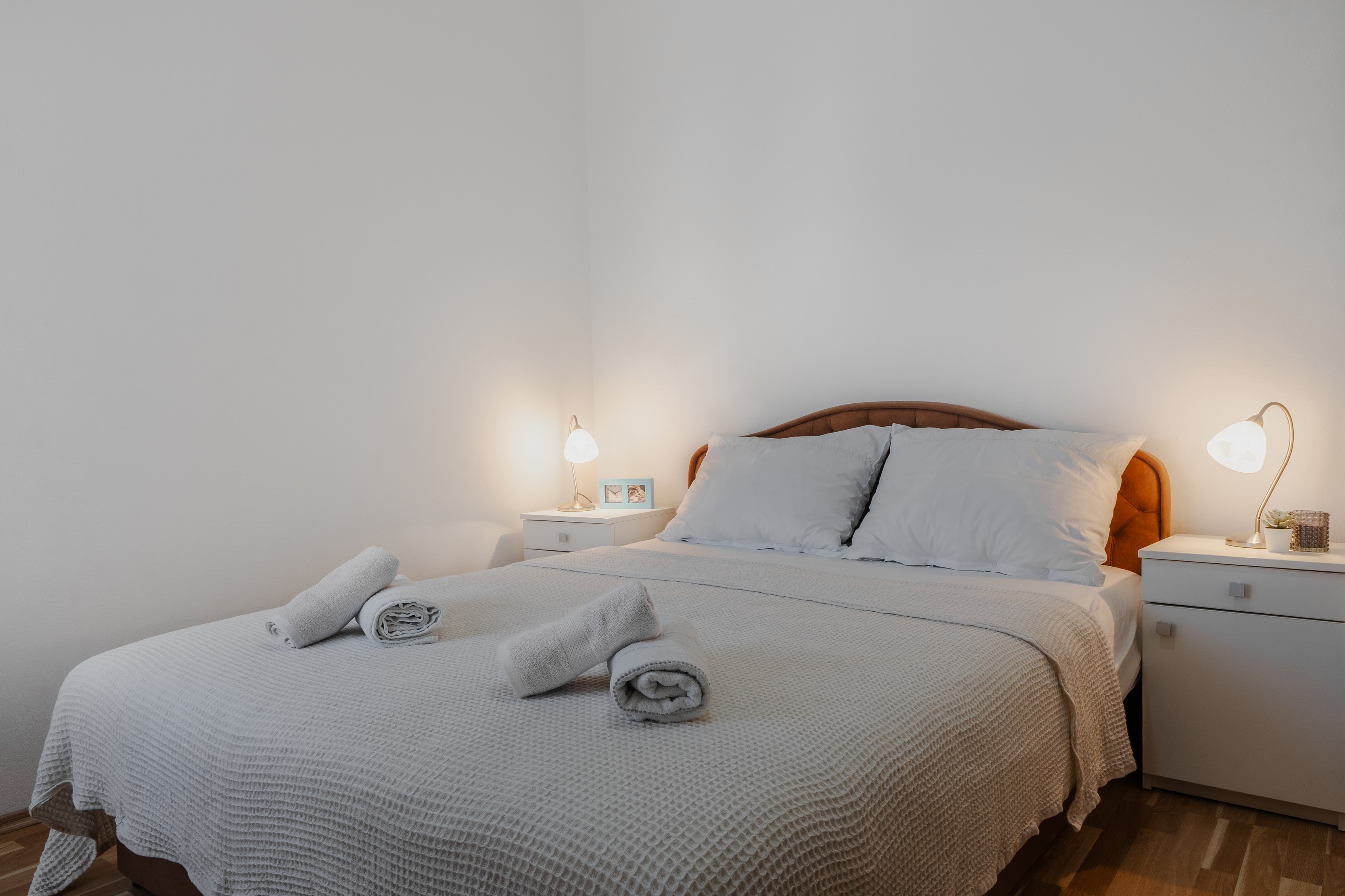 One bedroom apartment with air-conditioning Vir  A-a