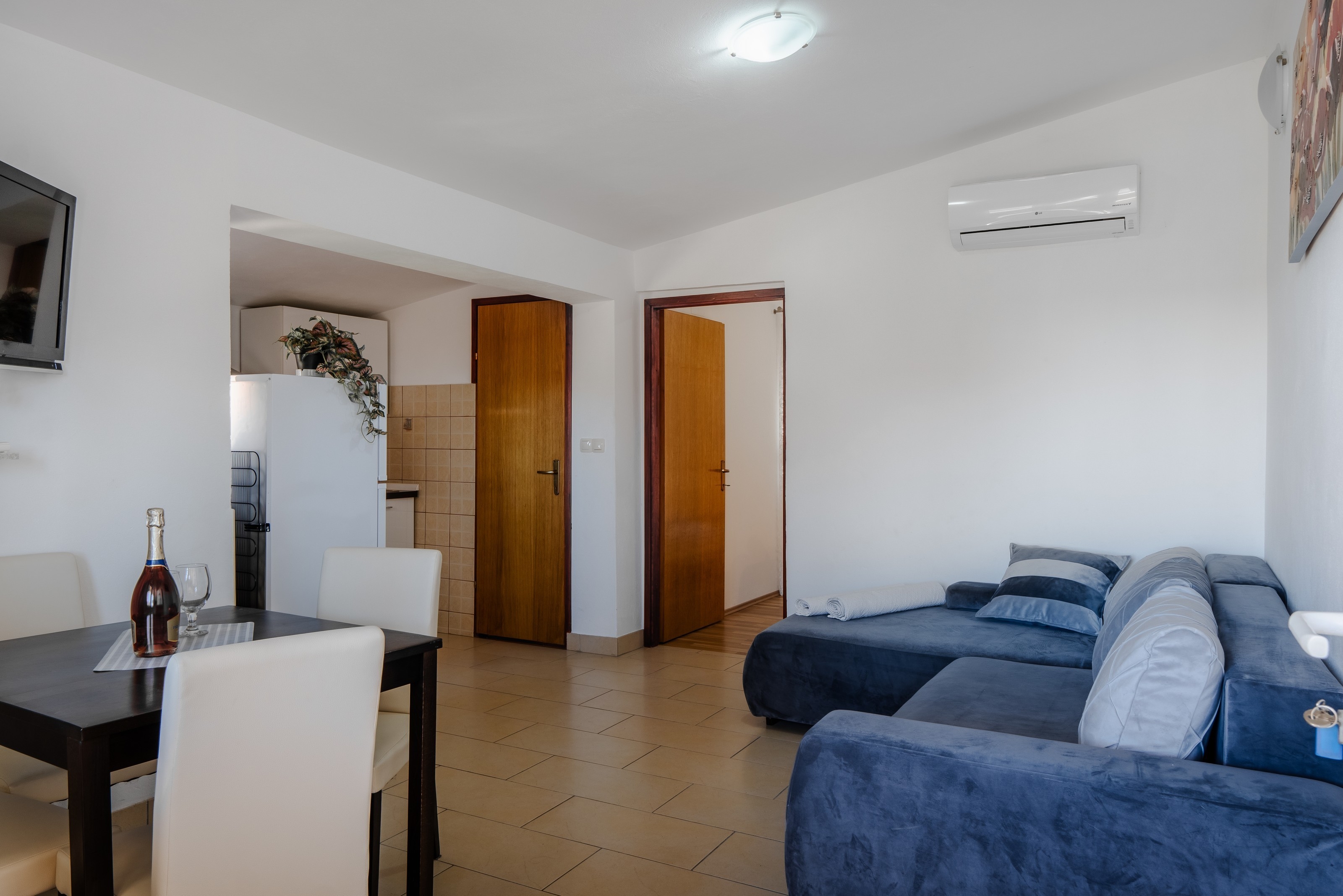 One bedroom apartment with air-conditioning Vir (A-23025-a) One bedroom apartment with air-conditioning Vir (A-23025-a)