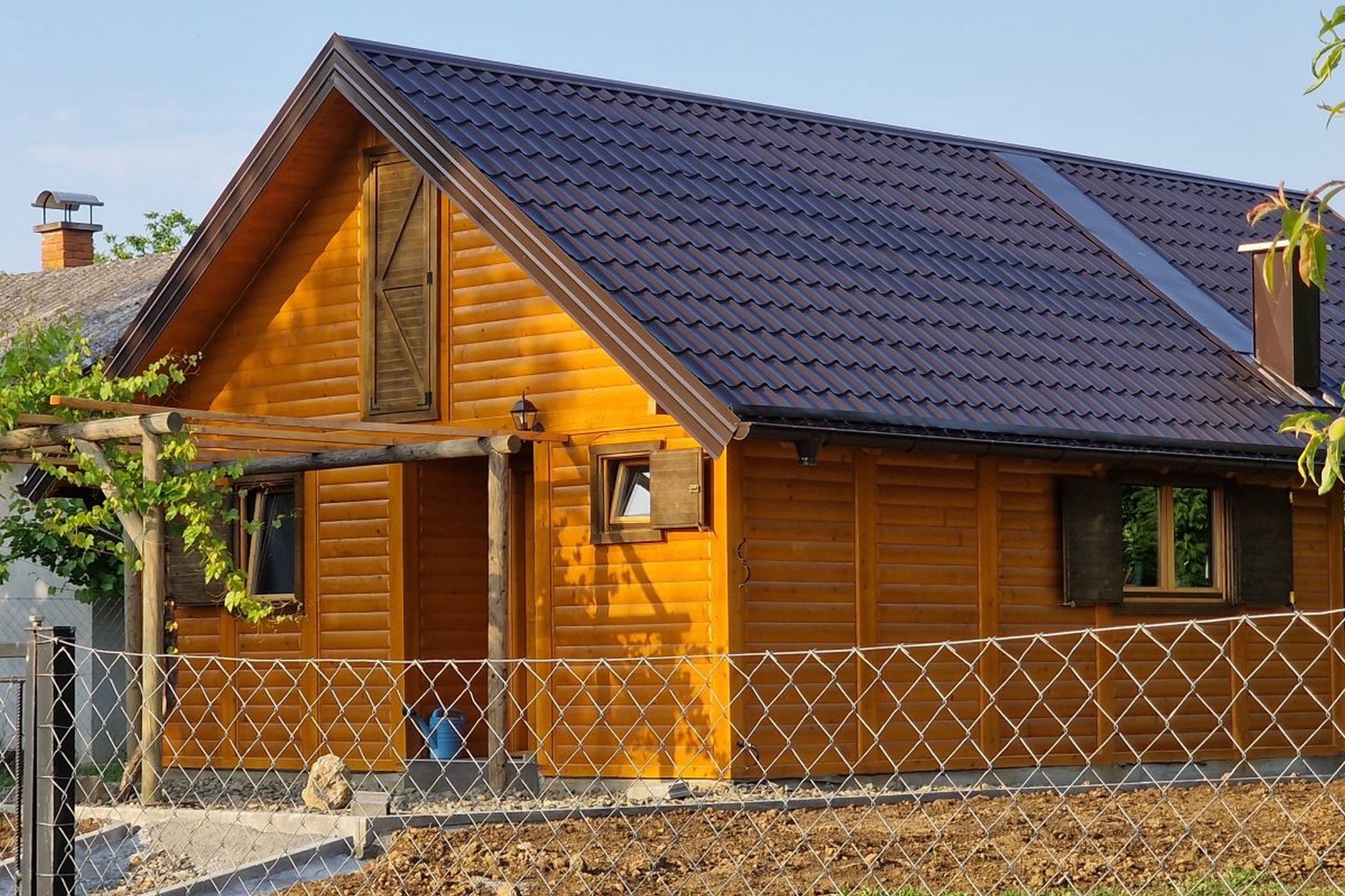 Dvosobna kuća s terasom Zarilac, Slavonija  K