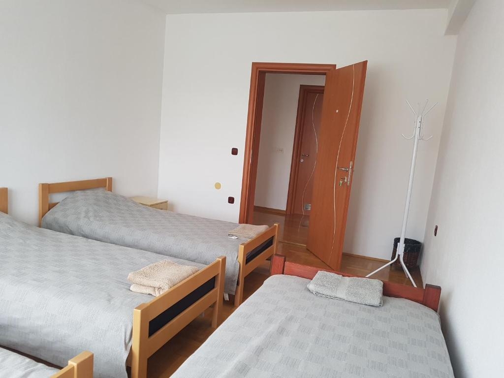 Chambre avec air conditionné Pleternica, Slavonija (S-23032-g)