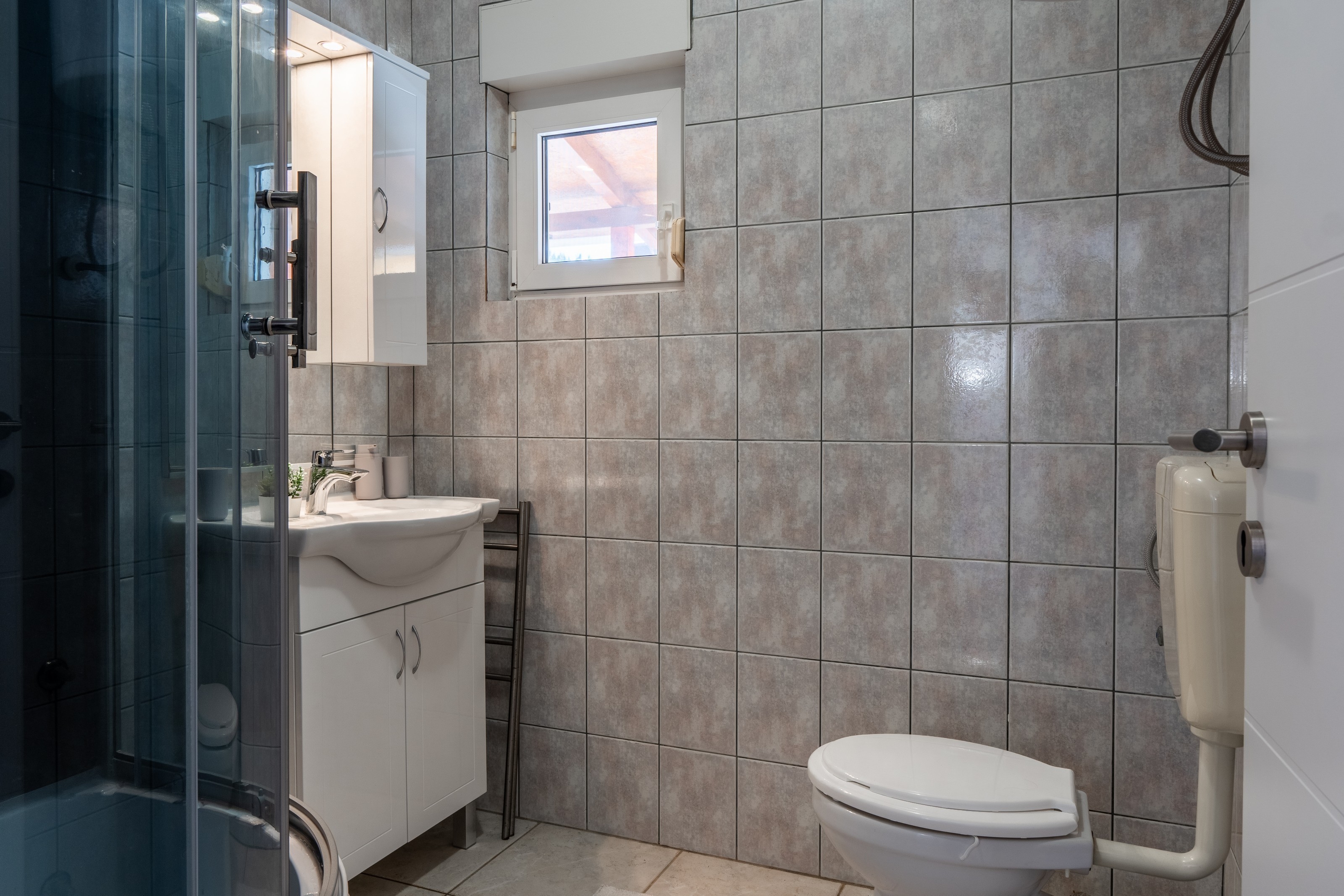 One bedroom apartment with air-conditioning Vir  A-a