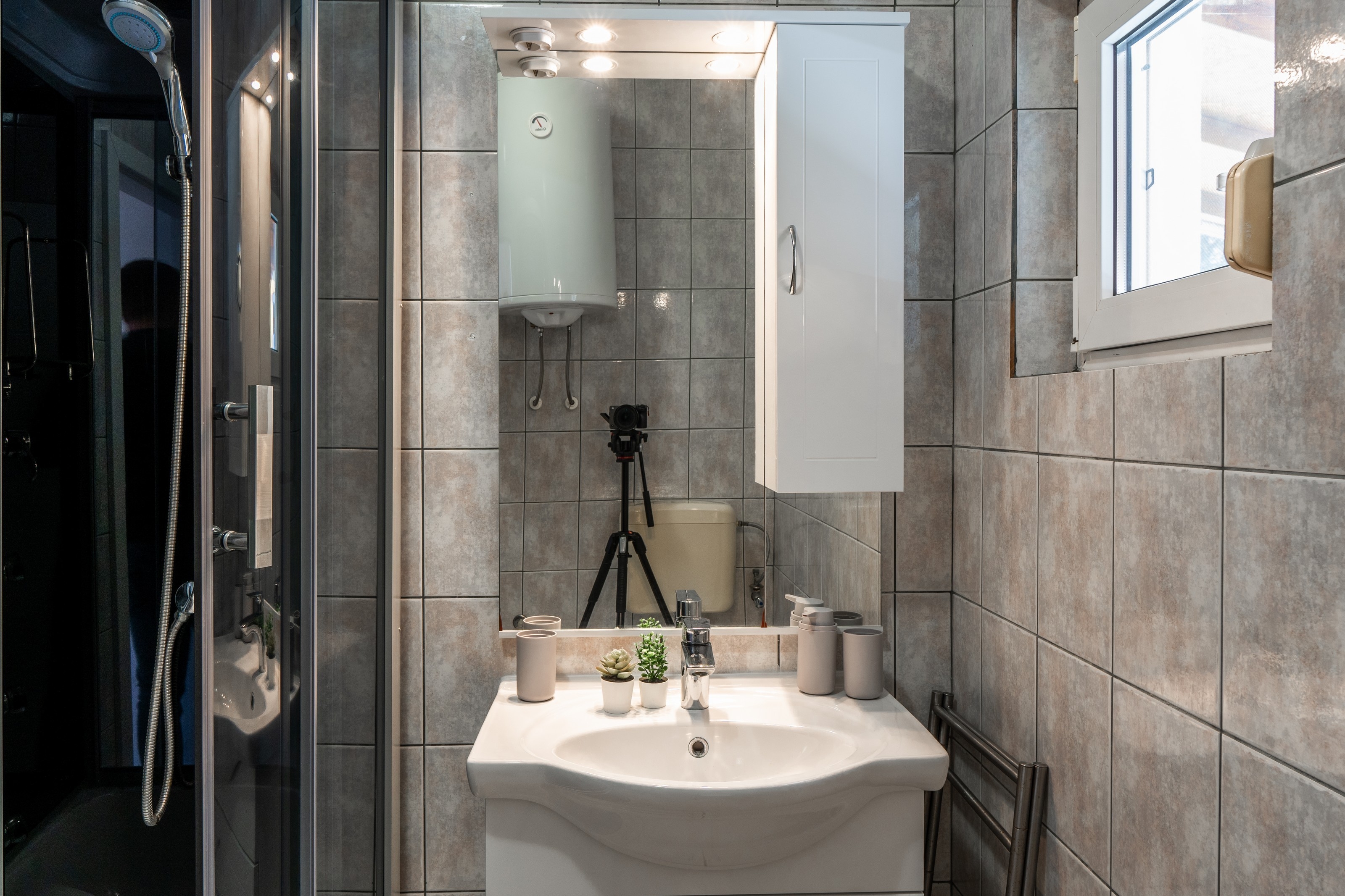 One bedroom apartment with air-conditioning Vir  A-a