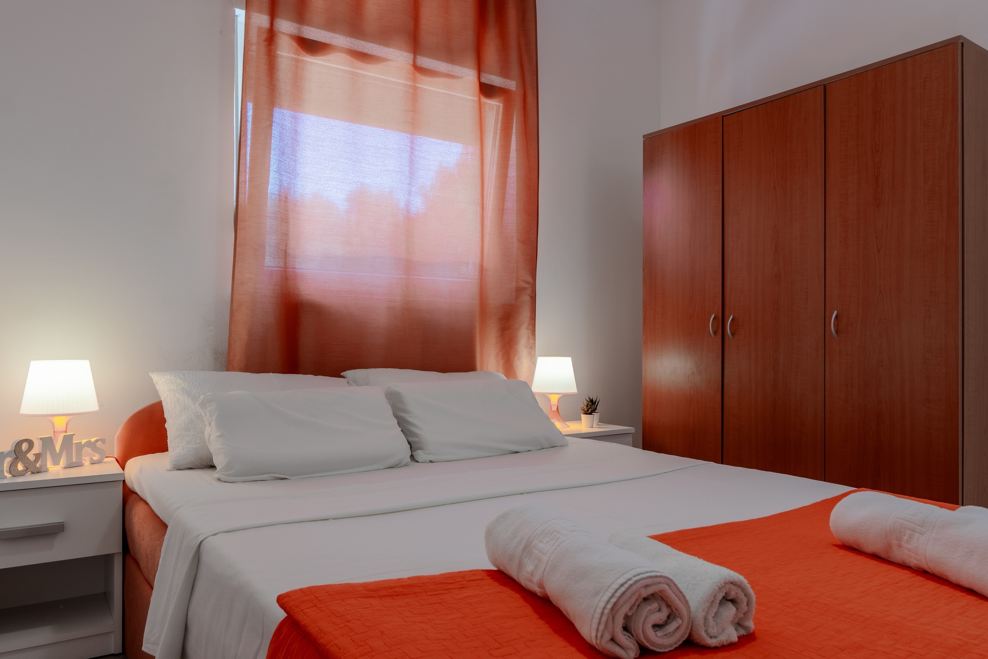 One bedroom apartment with air-conditioning Vir  A-a