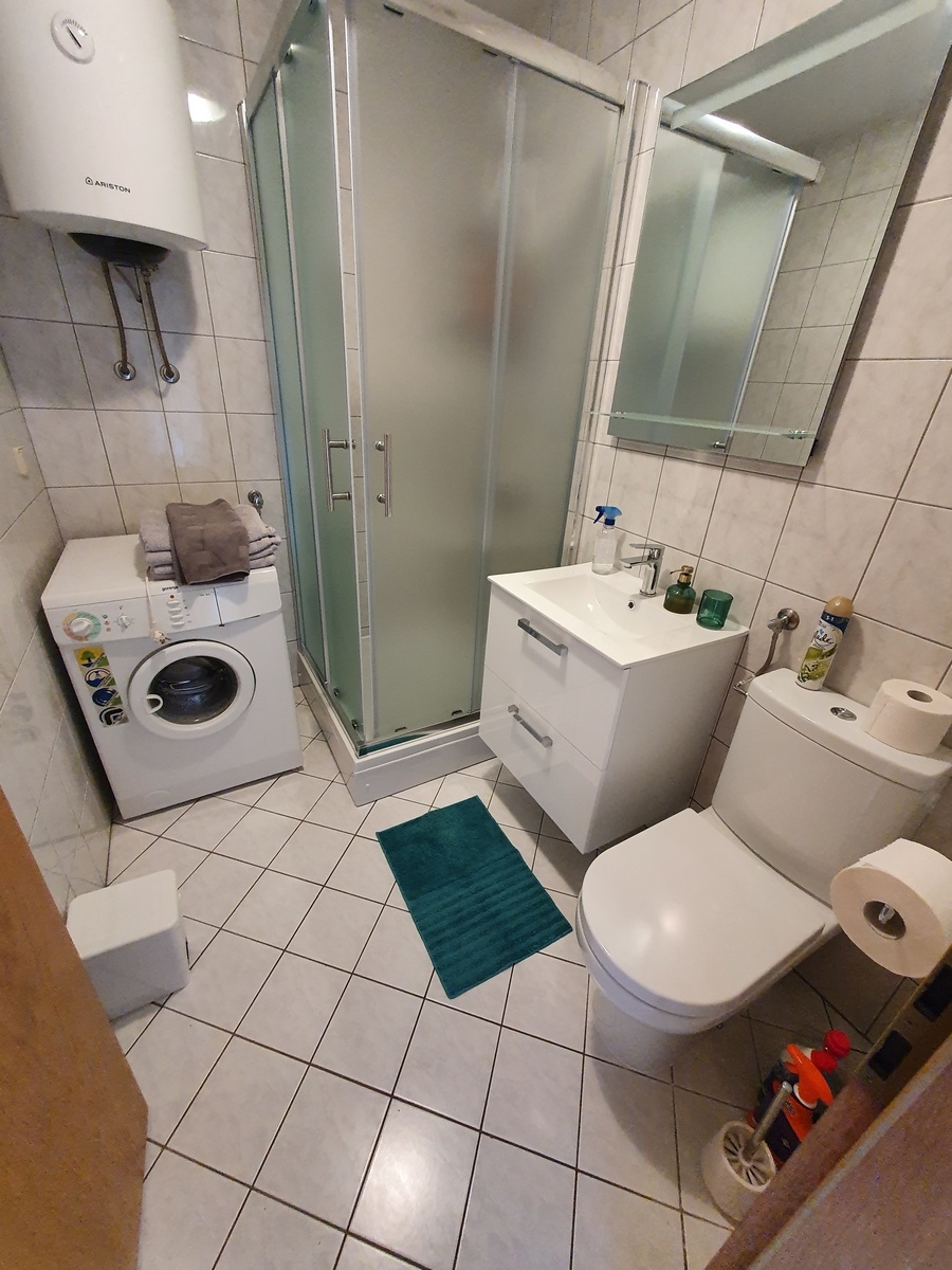 Two bedroom apartment with terrace and sea view Malinska, Krk  A-a