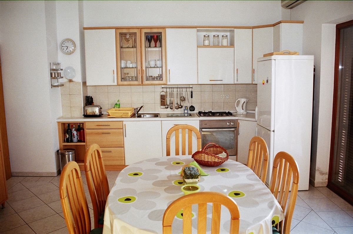 Two bedroom apartment with terrace and sea view Malinska, Krk  A-a
