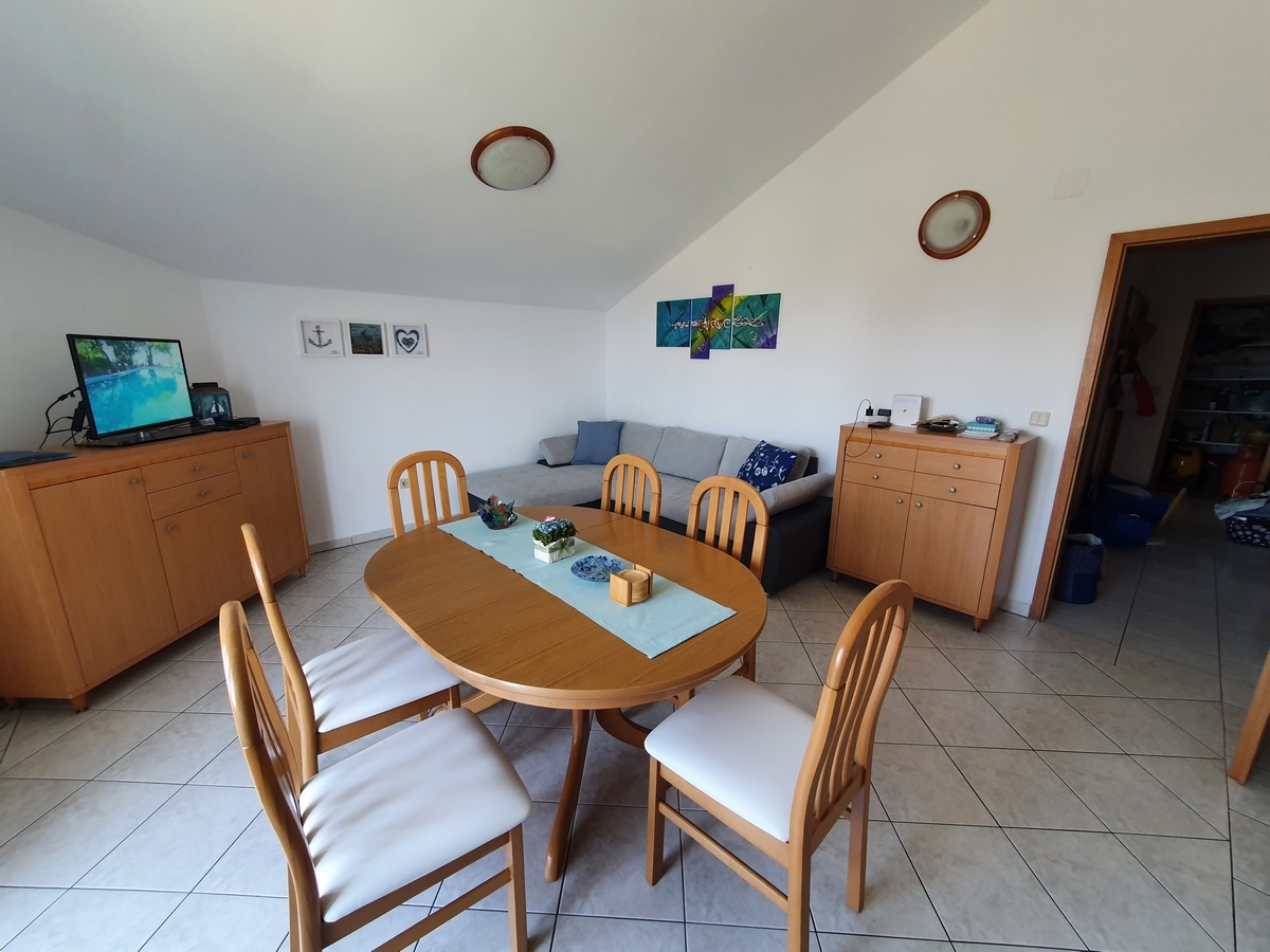 Two bedroom apartment with terrace and sea view Malinska, Krk  A-a