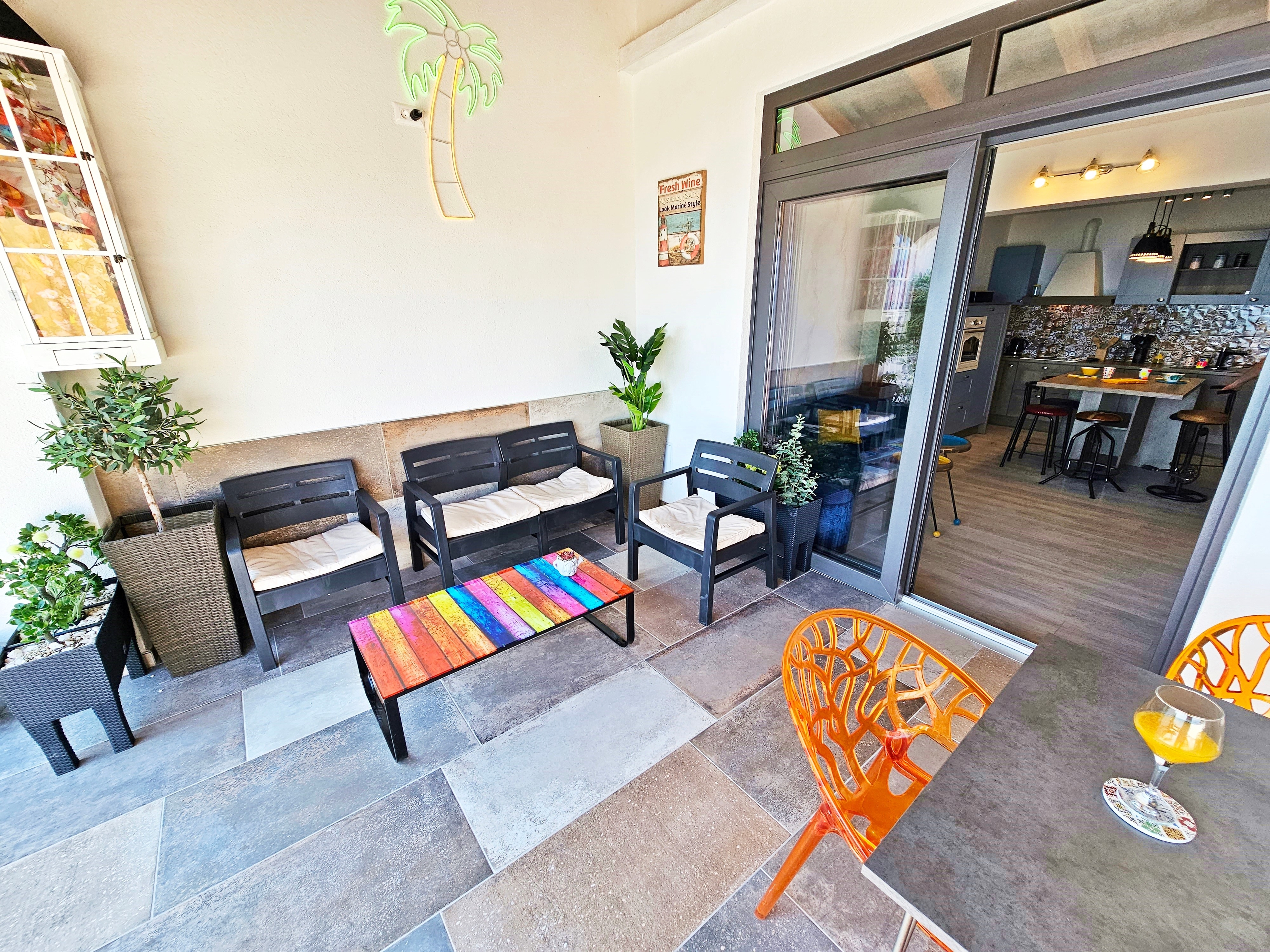 Two bedroom apartment near beach Krilo Jesenice, Omiš  A-a