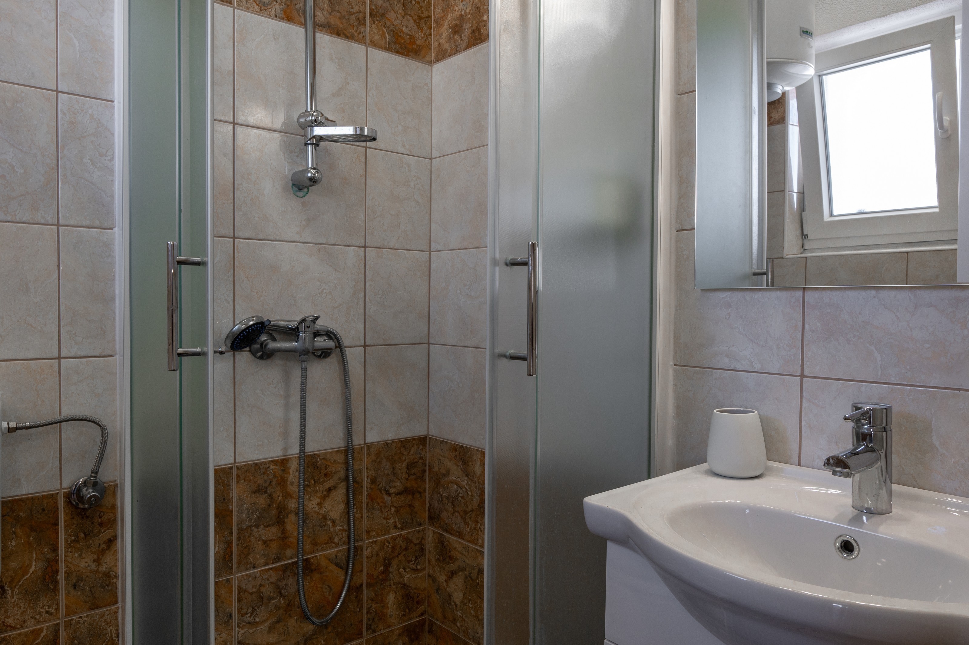 Studio flat with balcony Vir  AS-a