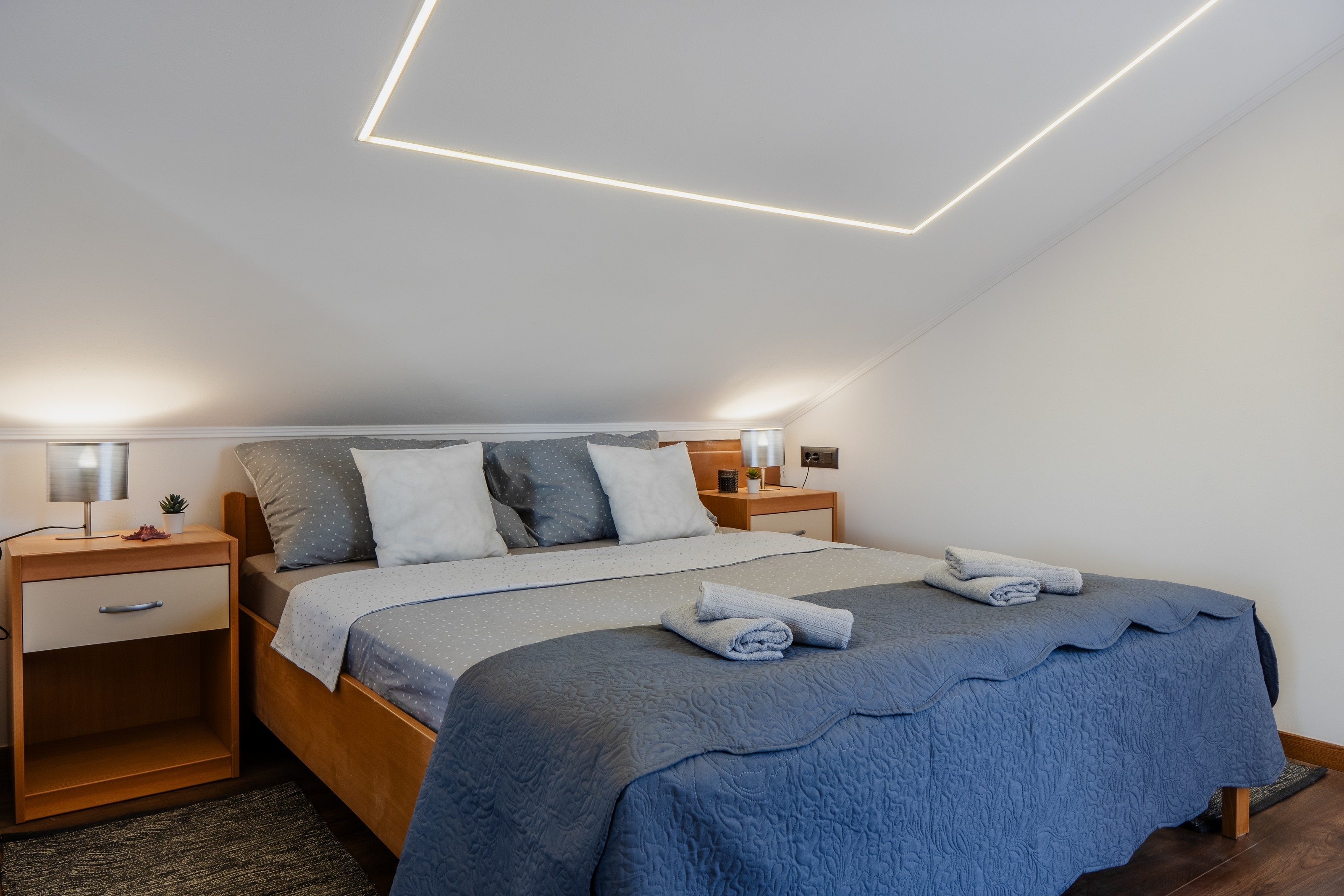 Studio flat with balcony Vir  AS-a
