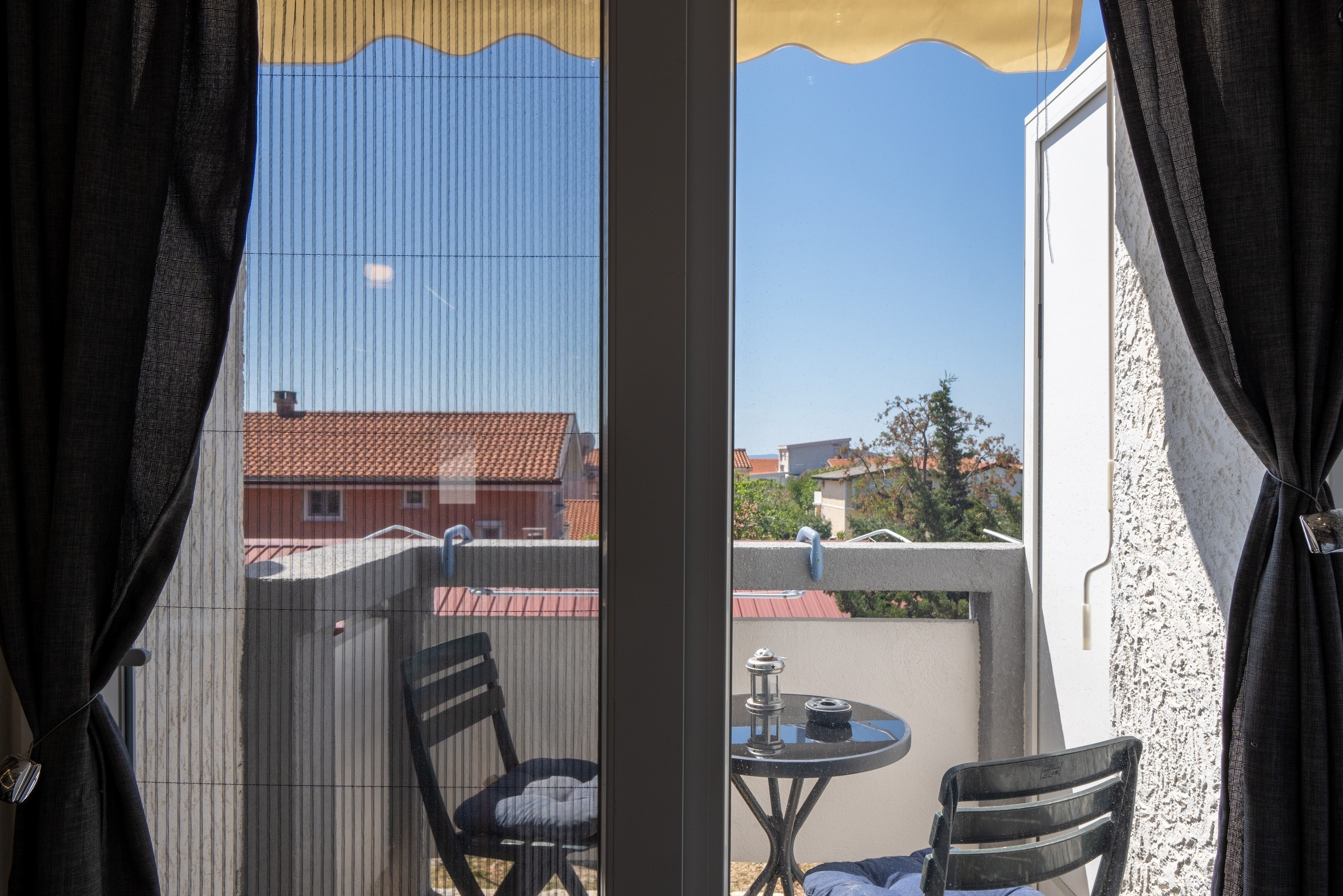 Studio flat with balcony Vir  AS-b