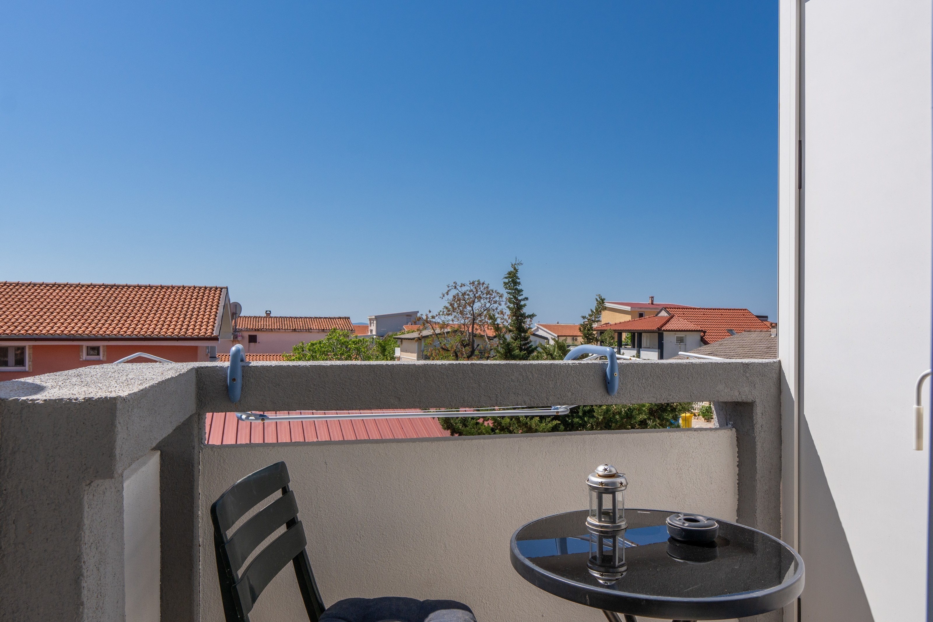 Studio flat with balcony Vir  AS-b