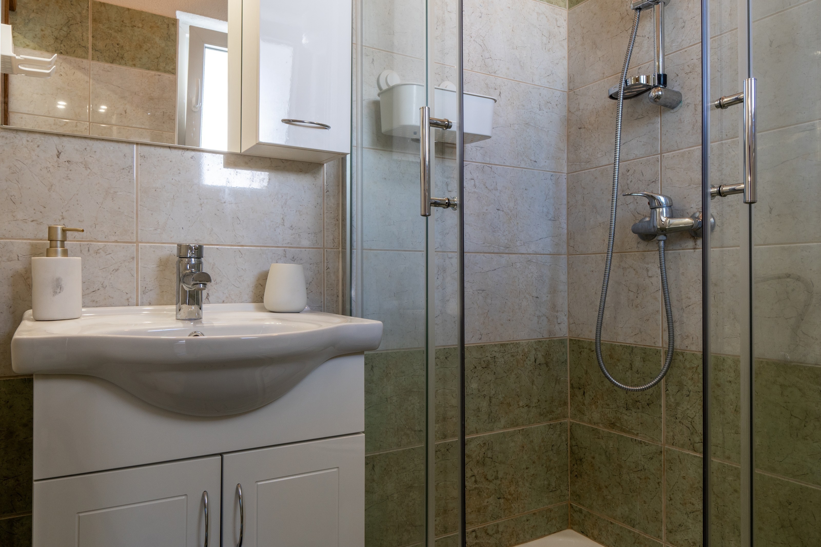Studio flat with balcony Vir  AS-b