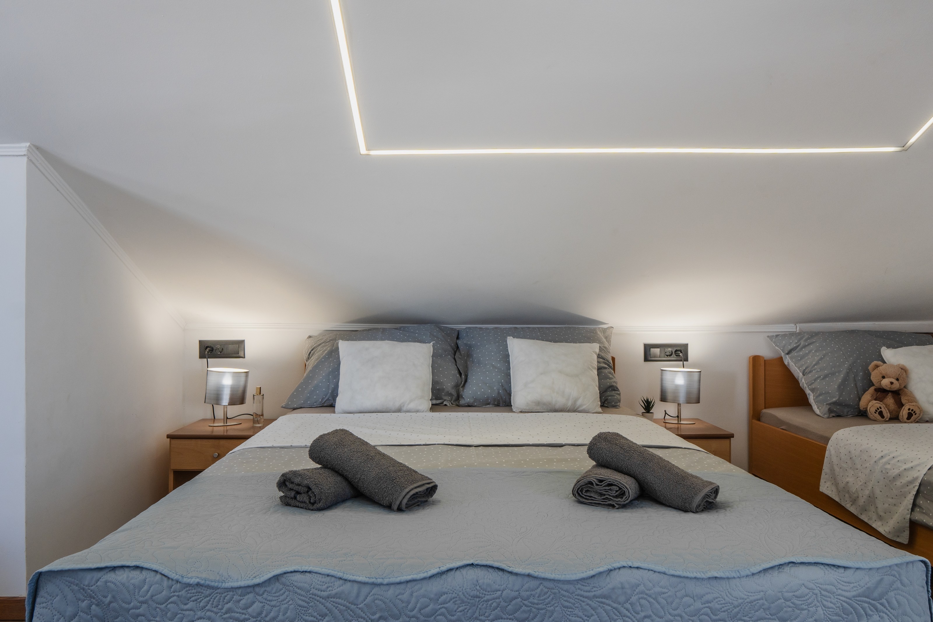 Studio flat with balcony Vir  AS-b