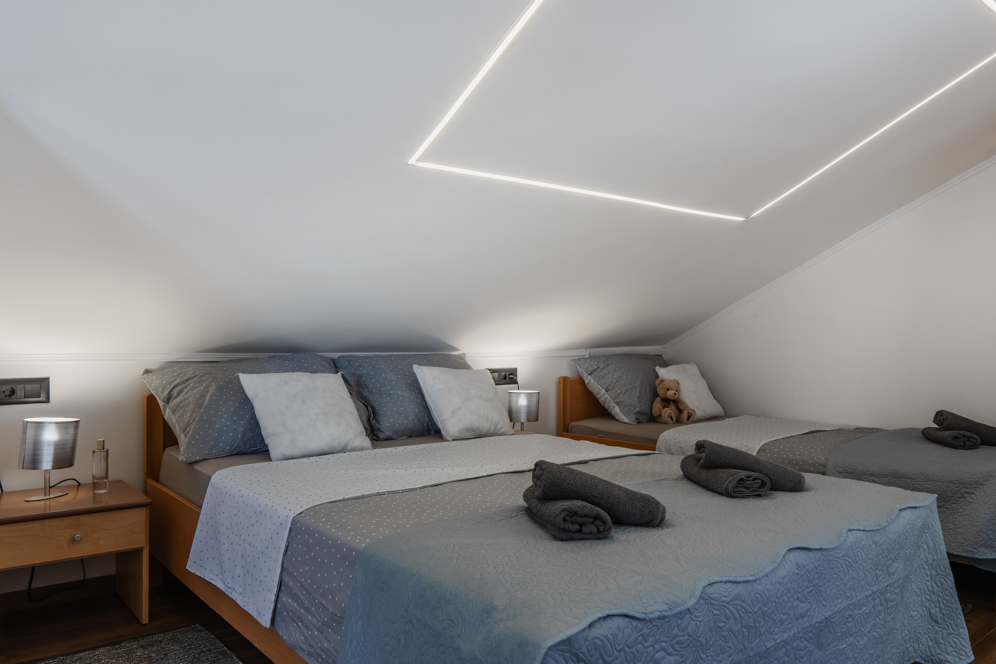 Studio flat with balcony Vir  AS-b
