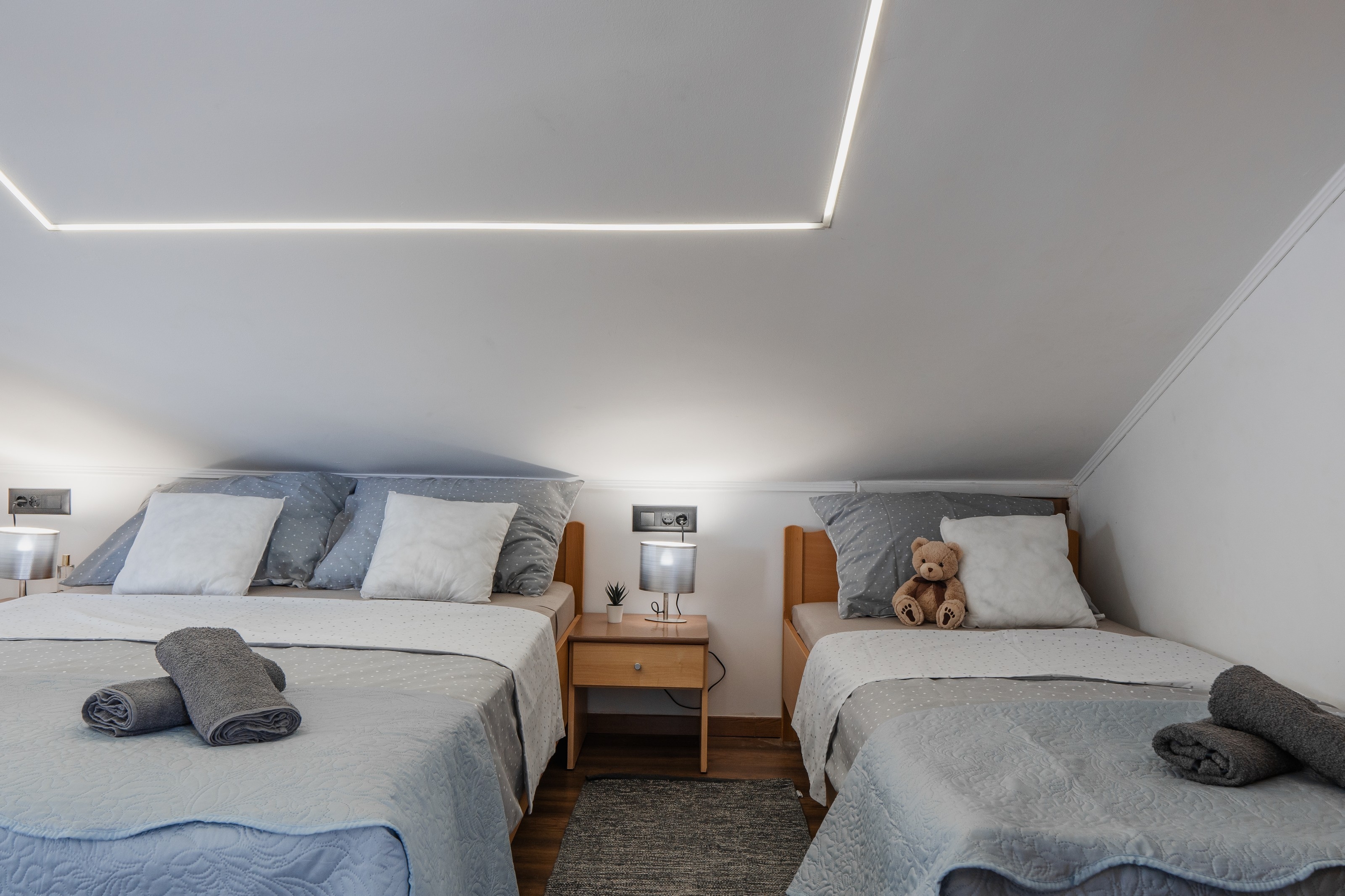 Studio flat with balcony Vir  AS-b