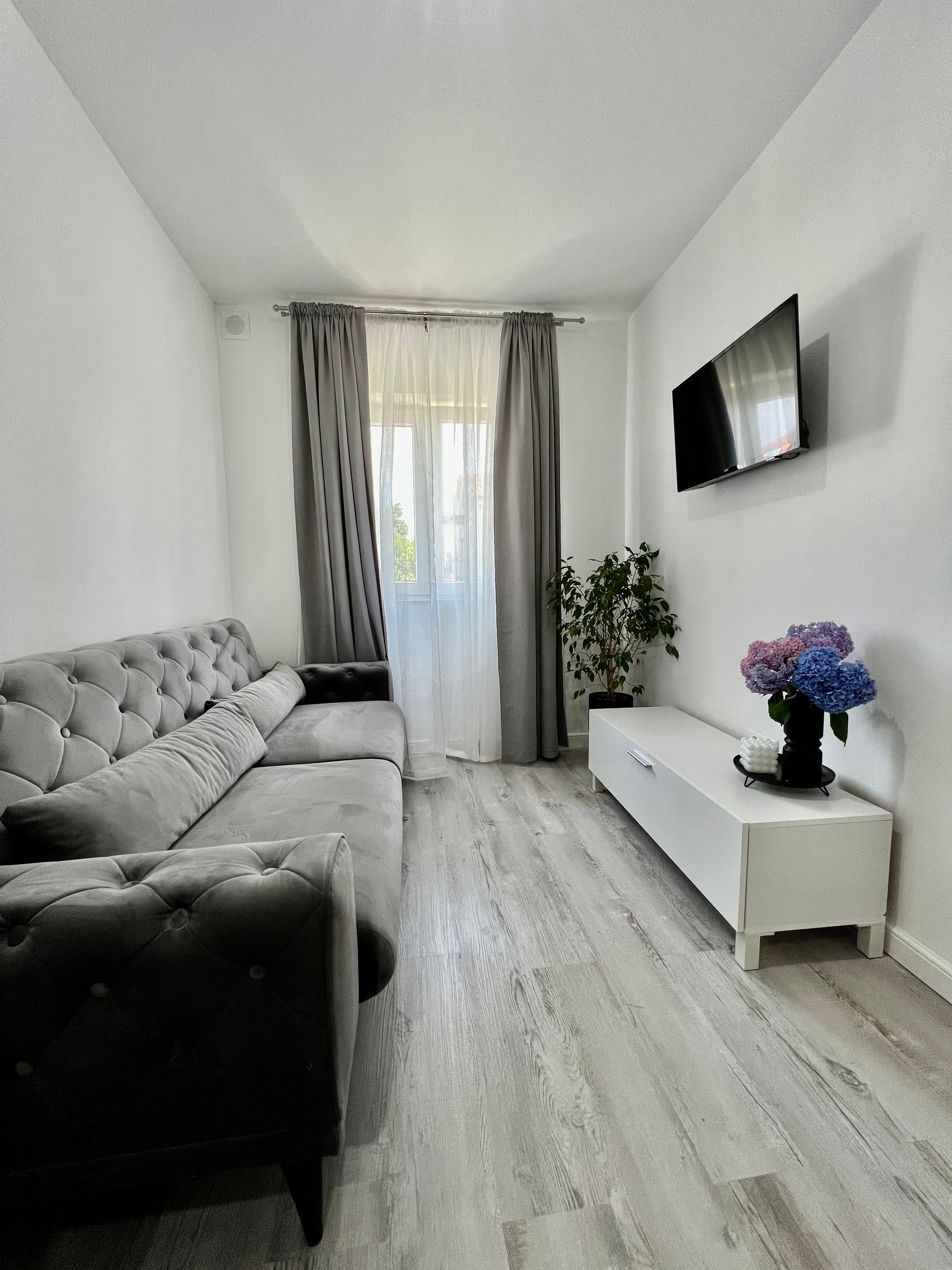 Two bedroom apartment with balcony Medulin (A-23049-b) Two bedroom apartment with balcony Medulin (A-23049-b)