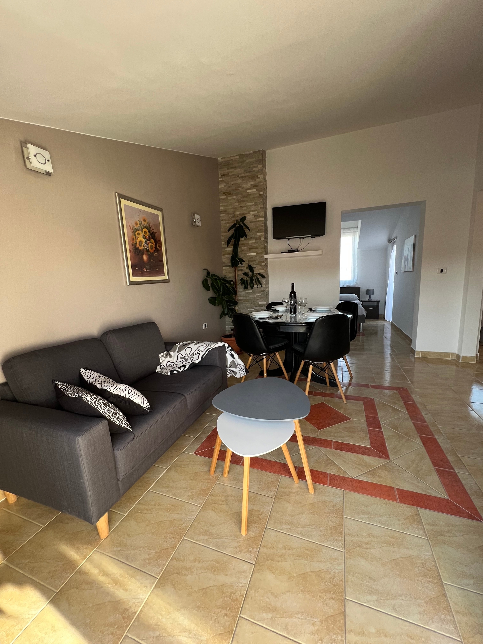 Two bedroom apartment with terrace Medulin (A-23049-c) Two bedroom apartment with terrace Medulin (A-23049-c)