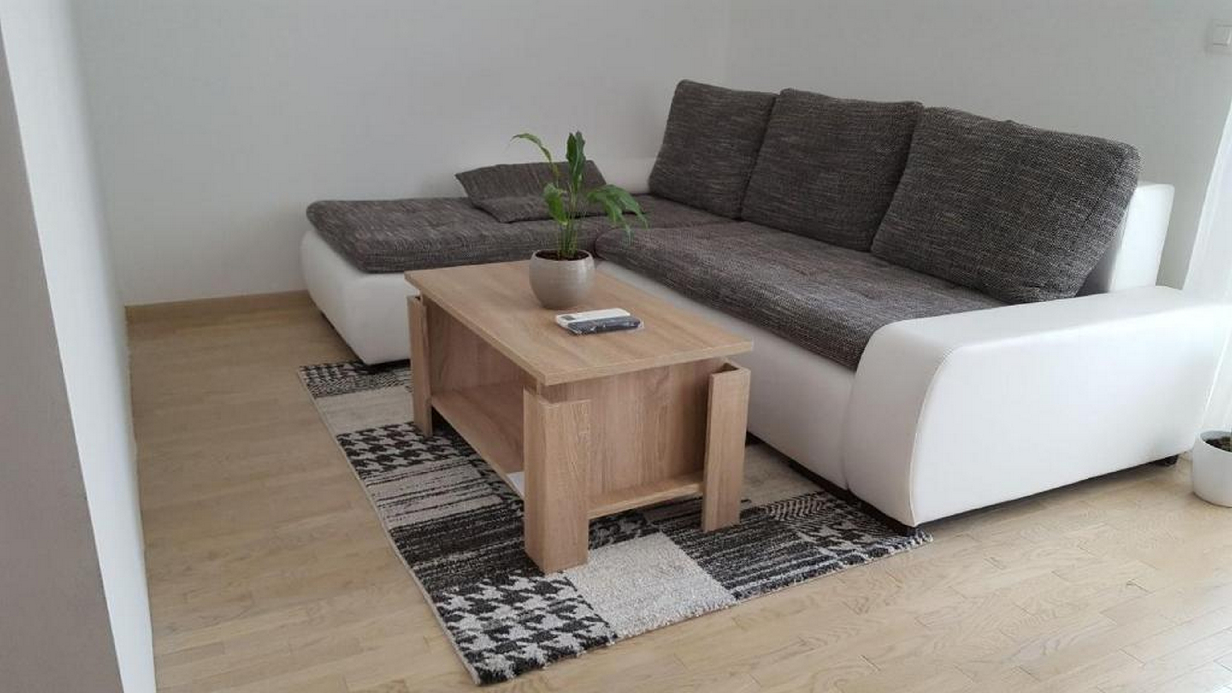 One bedroom apartment with balcony Zadar (A-23051-a) One bedroom apartment with balcony Zadar (A-23051-a)