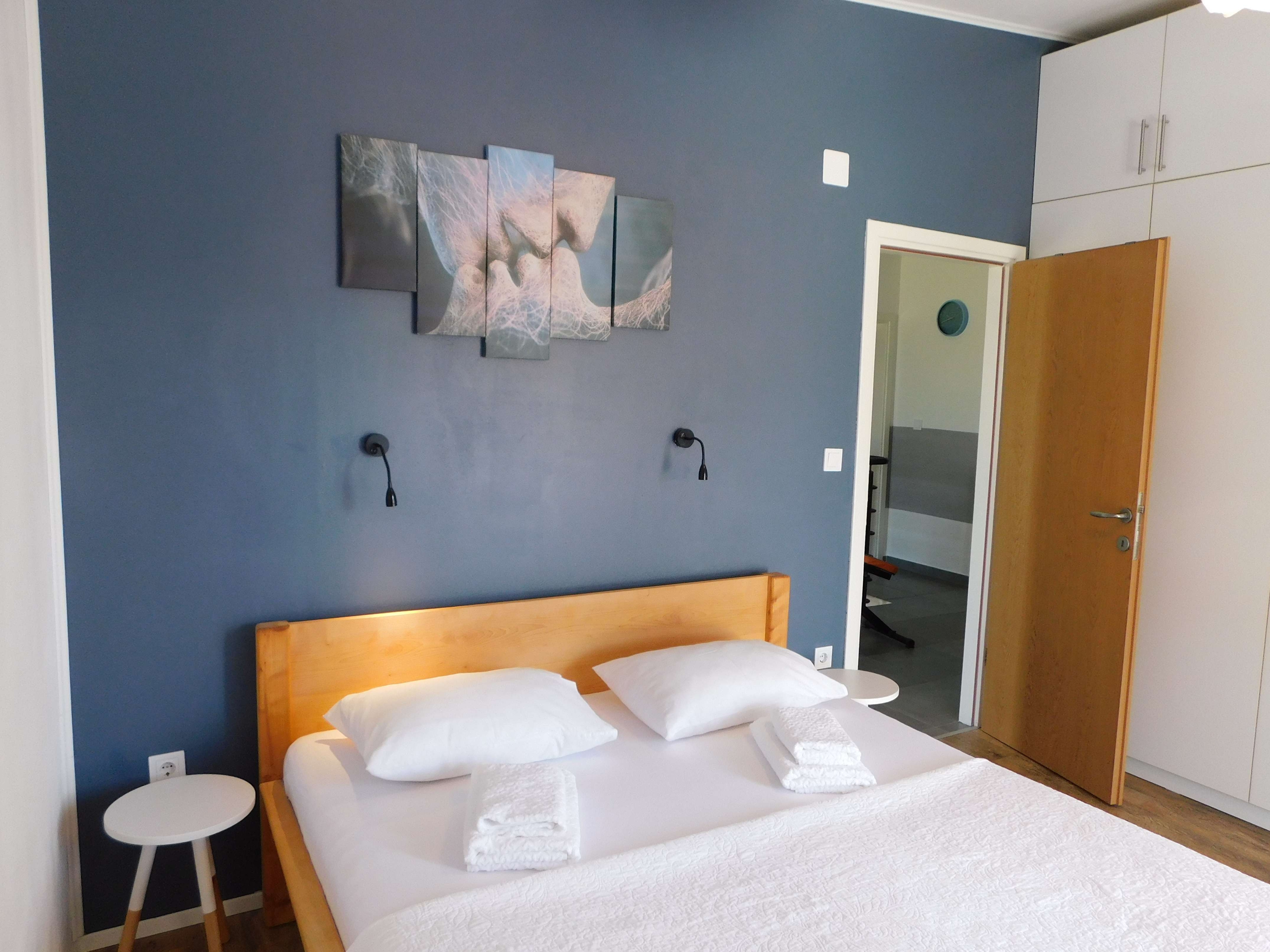 Four bedroom house with balcony Šibenik  K