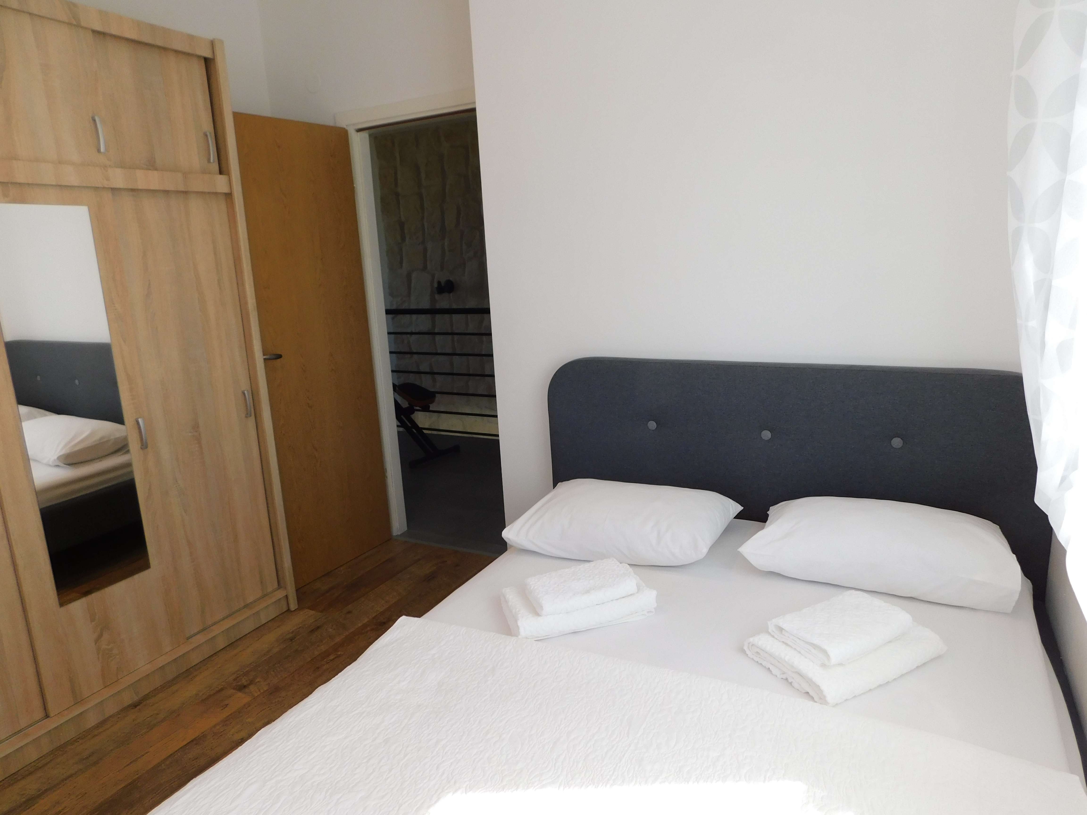Four bedroom house with balcony Šibenik  K