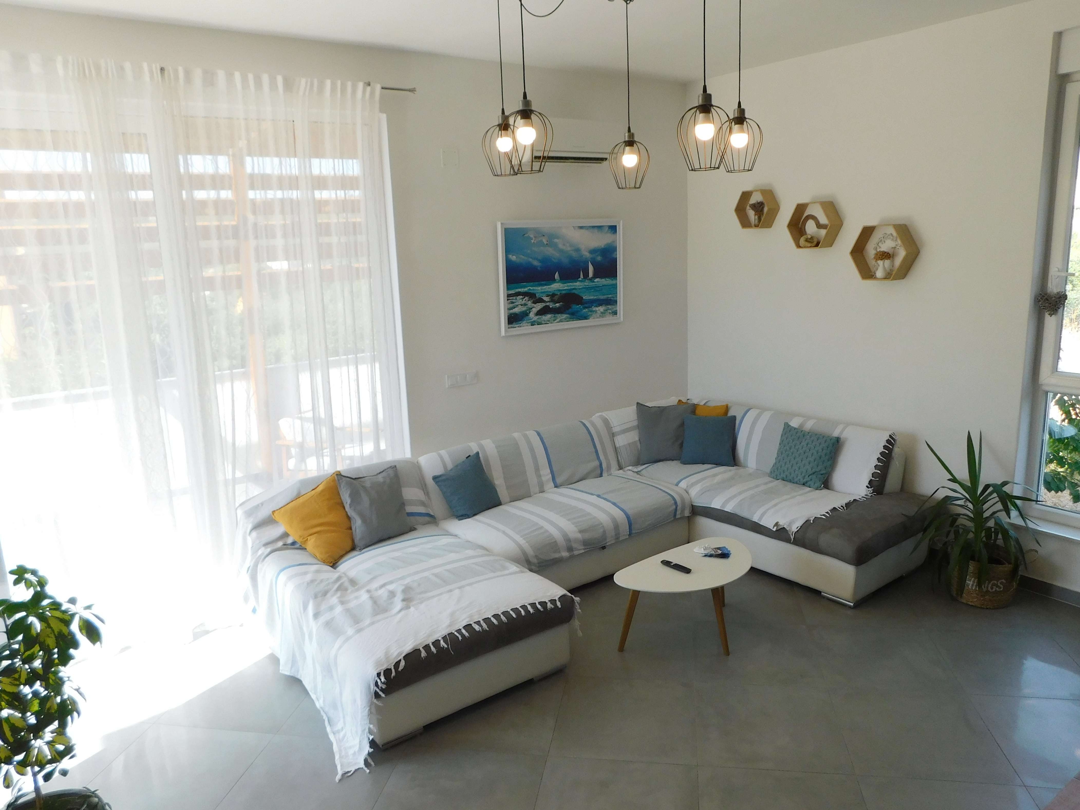 Four bedroom house with balcony Šibenik  K