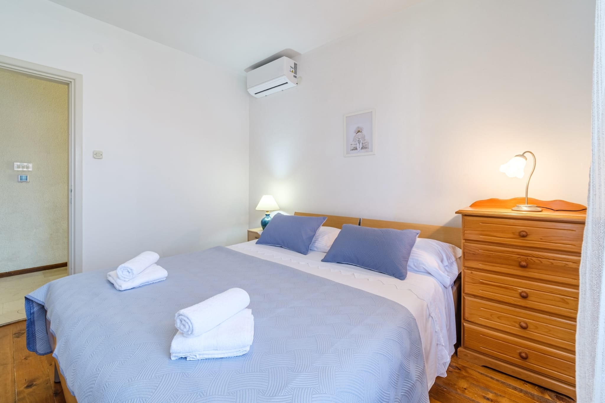 Three bedroom house with terrace and sea view Sutivan, Brač  K