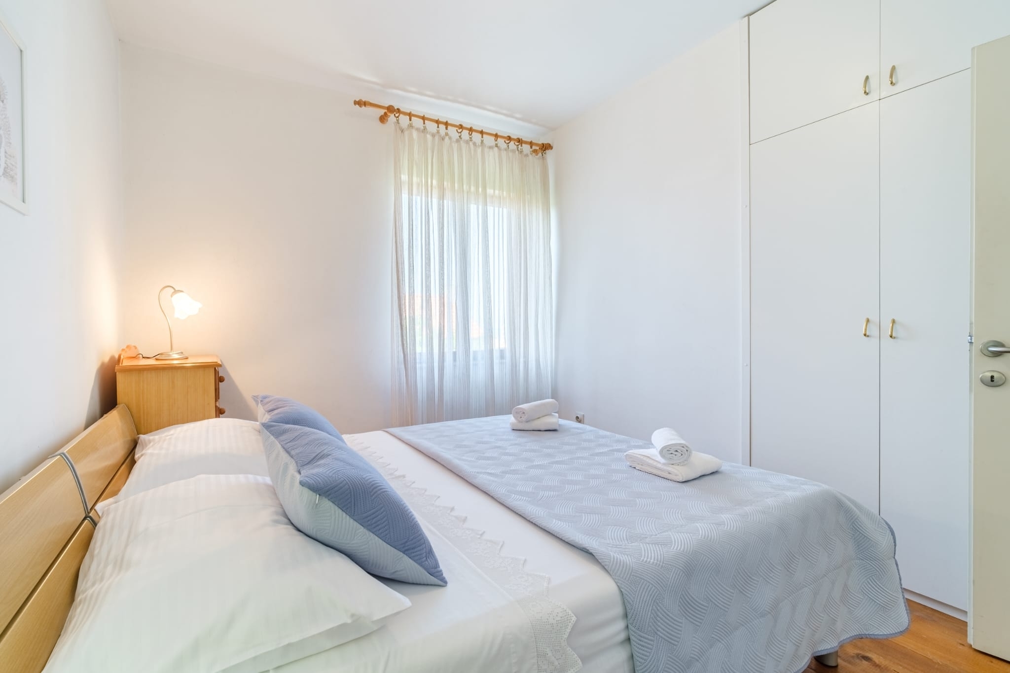 Three bedroom house with terrace and sea view Sutivan, Brač  K